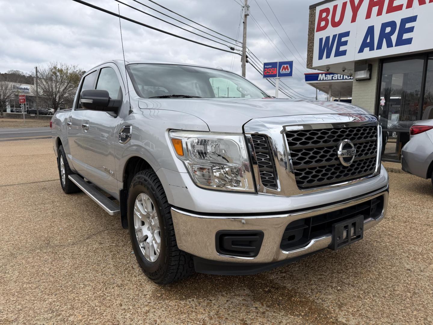2017 SILVER NISSAN TITAN SV (1N6AA1EK0HN) , located at 922 W. Beacon St., Philadelphia, MS, 39350, (601) 650-3675, 32.770447, -89.127151 - Photo#0