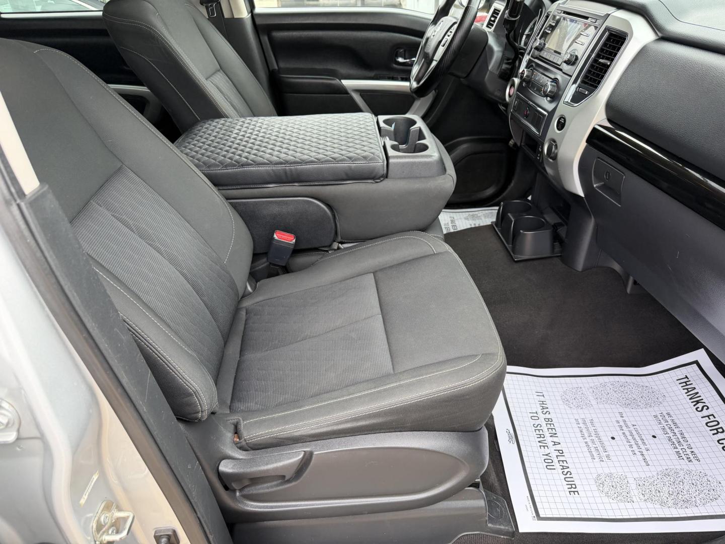 2017 SILVER NISSAN TITAN SV (1N6AA1EK0HN) , located at 922 W. Beacon St., Philadelphia, MS, 39350, (601) 650-3675, 32.770447, -89.127151 - Photo#10