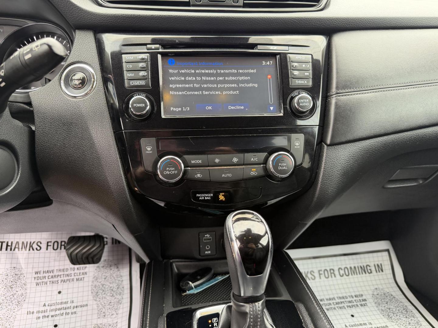 2017 BLUE NISSAN ROGUE SL (5N1AT2MV7HC) , located at 922 W. Beacon St., Philadelphia, MS, 39350, (601) 650-3675, 32.770447, -89.127151 - Photo#17