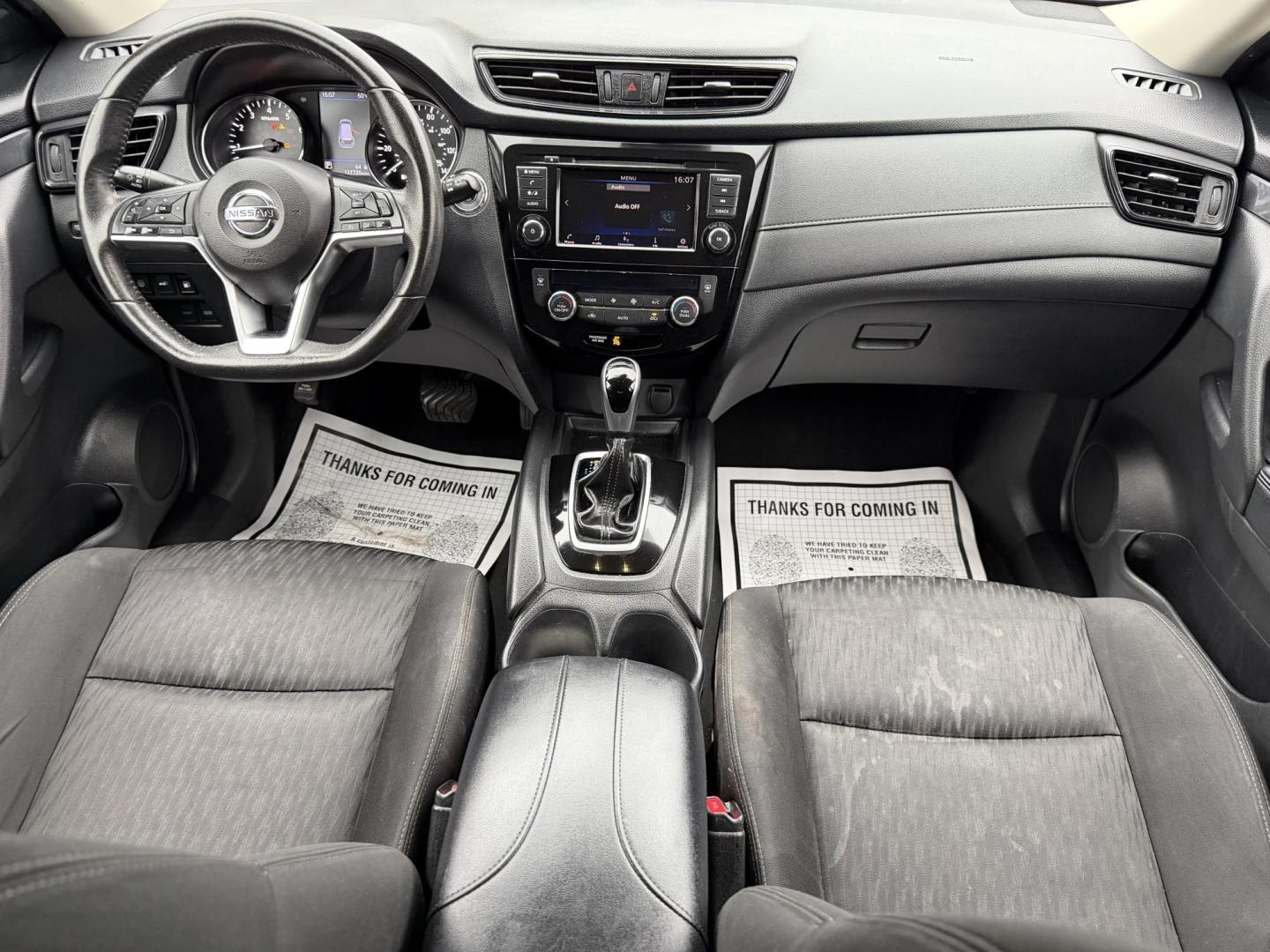 2020 WHITE NISSAN ROGUE SV (KNMAT2MT7LP) , located at 922 W. Beacon St., Philadelphia, MS, 39350, (601) 650-3675, 32.770447, -89.127151 - Photo#16