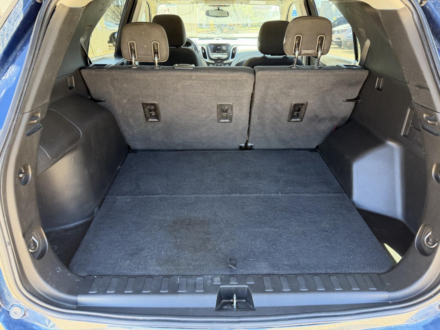 2020 BLUE CHEVROLET EQUINOX LT (1LT) (2GNAXKEV8L6) , located at 922 W. Beacon St., Philadelphia, MS, 39350, (601) 650-3675, 32.770447, -89.127151 - Photo#19