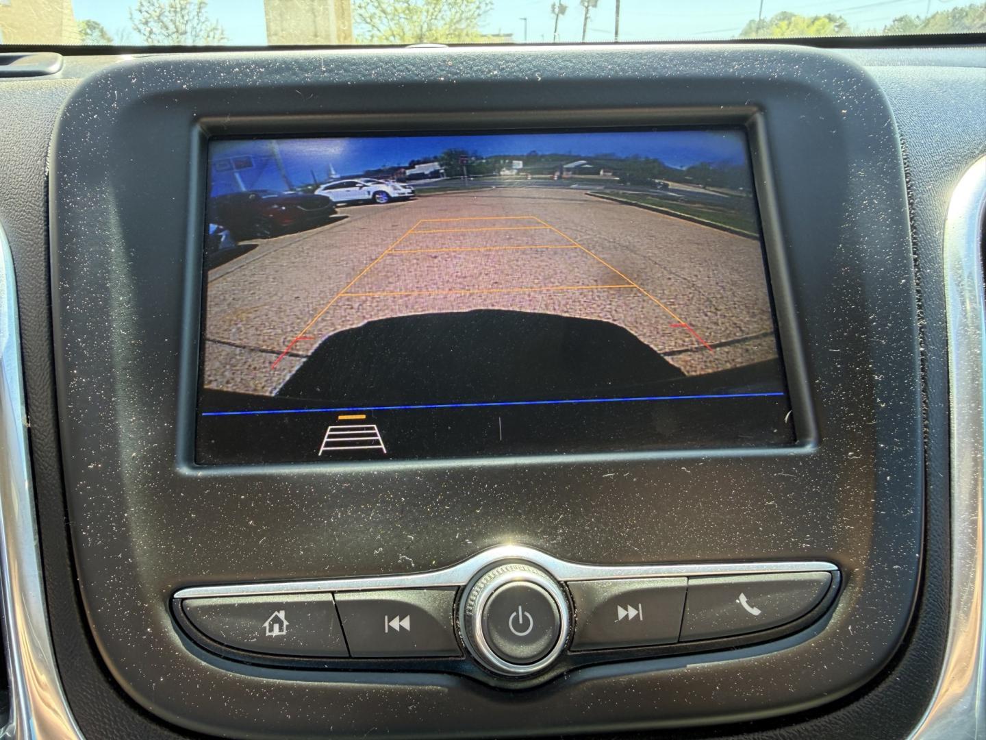 2020 BLUE CHEVROLET EQUINOX LT (1LT) (2GNAXKEV8L6) , located at 922 W. Beacon St., Philadelphia, MS, 39350, (601) 650-3675, 32.770447, -89.127151 - Photo#18