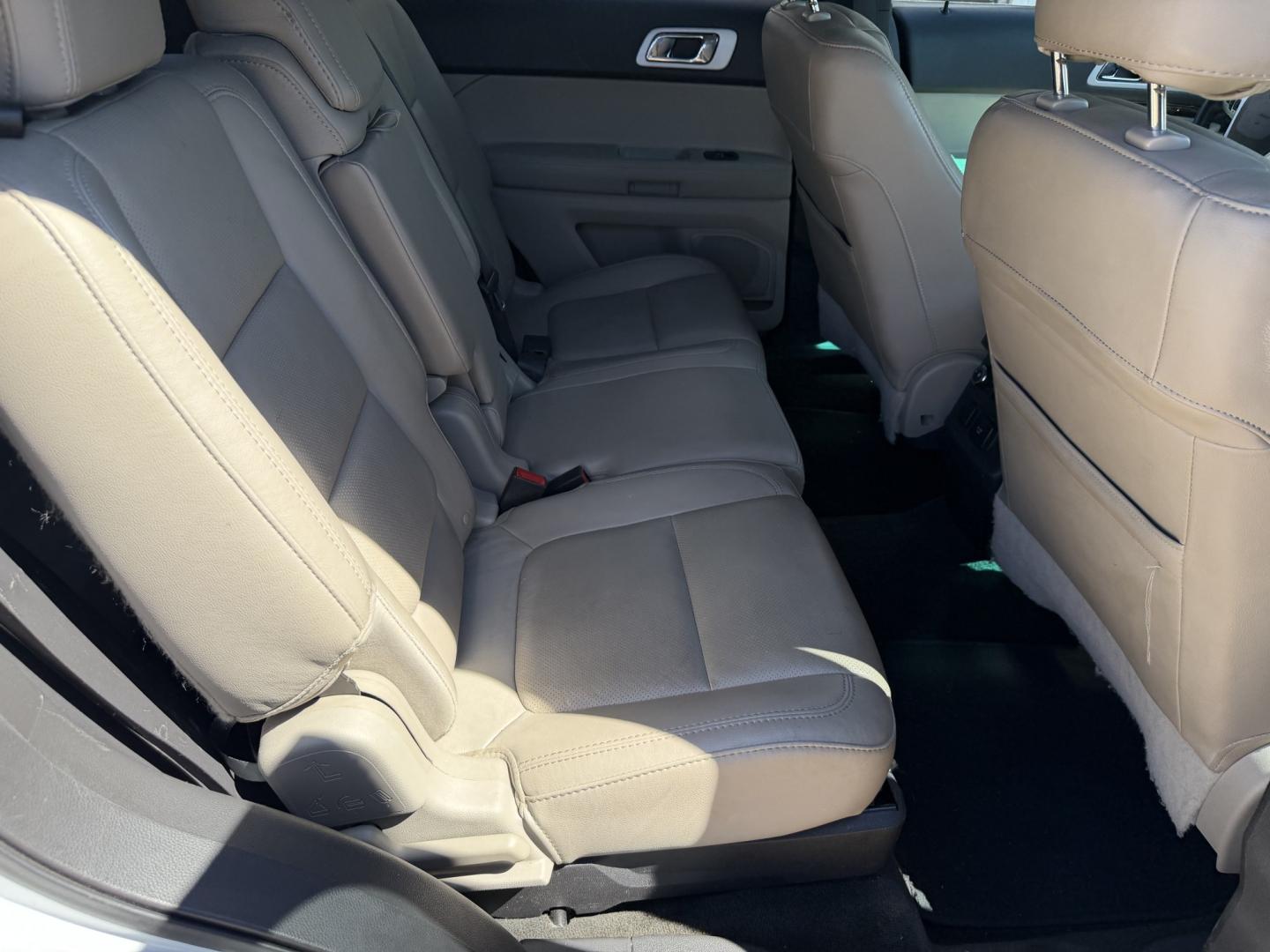 2015 WHITE FORD EXPLORER LIMITED (1FM5K7F83FG) , located at 922 W. Beacon St., Philadelphia, MS, 39350, (601) 650-3675, 32.770447, -89.127151 - Photo#14