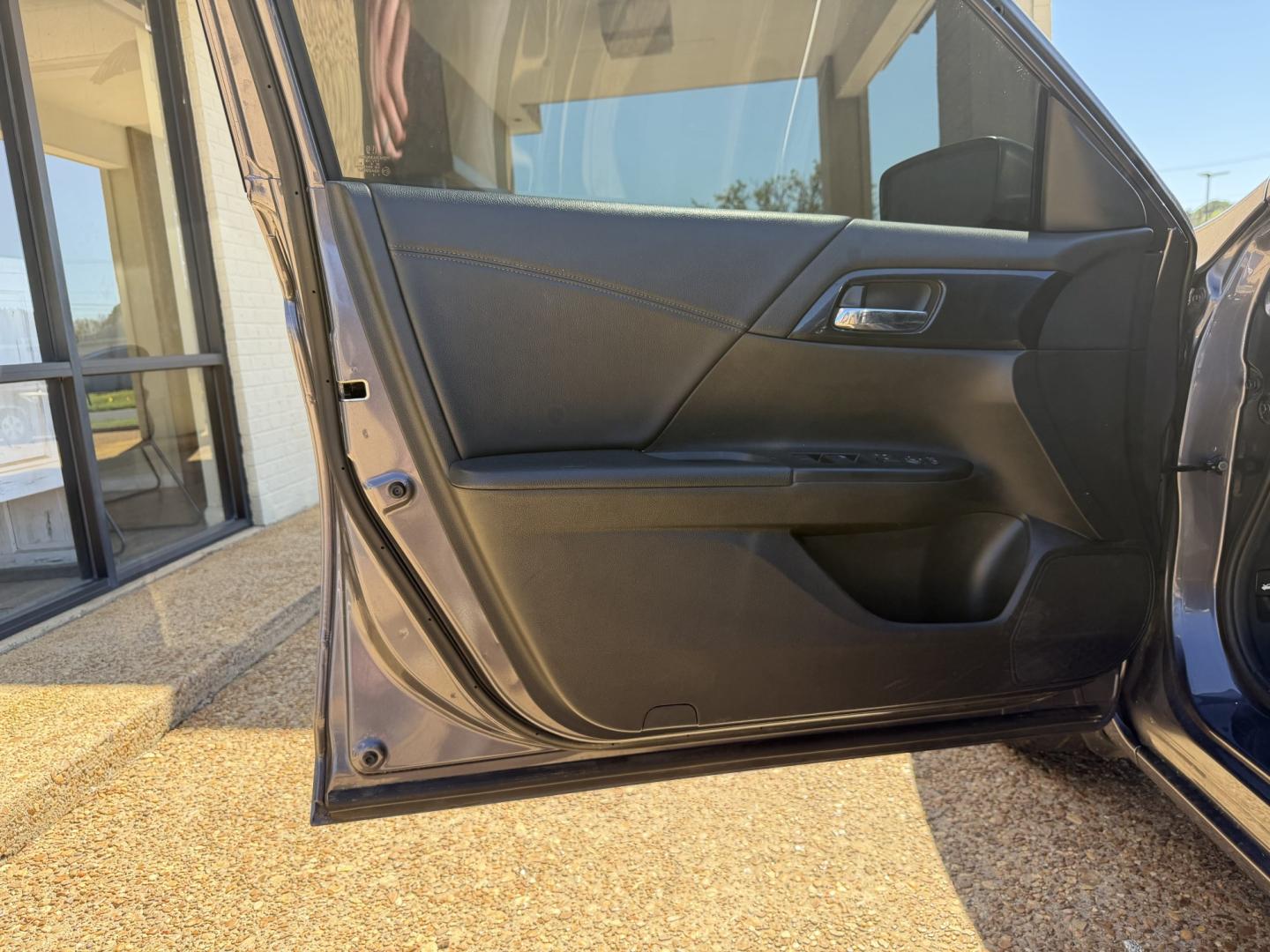 2015 GRAY HONDA ACCORD SPORT (1HGCR2F59FA) , located at 922 W. Beacon St., Philadelphia, MS, 39350, (601) 650-3675, 32.770447, -89.127151 - Photo#8