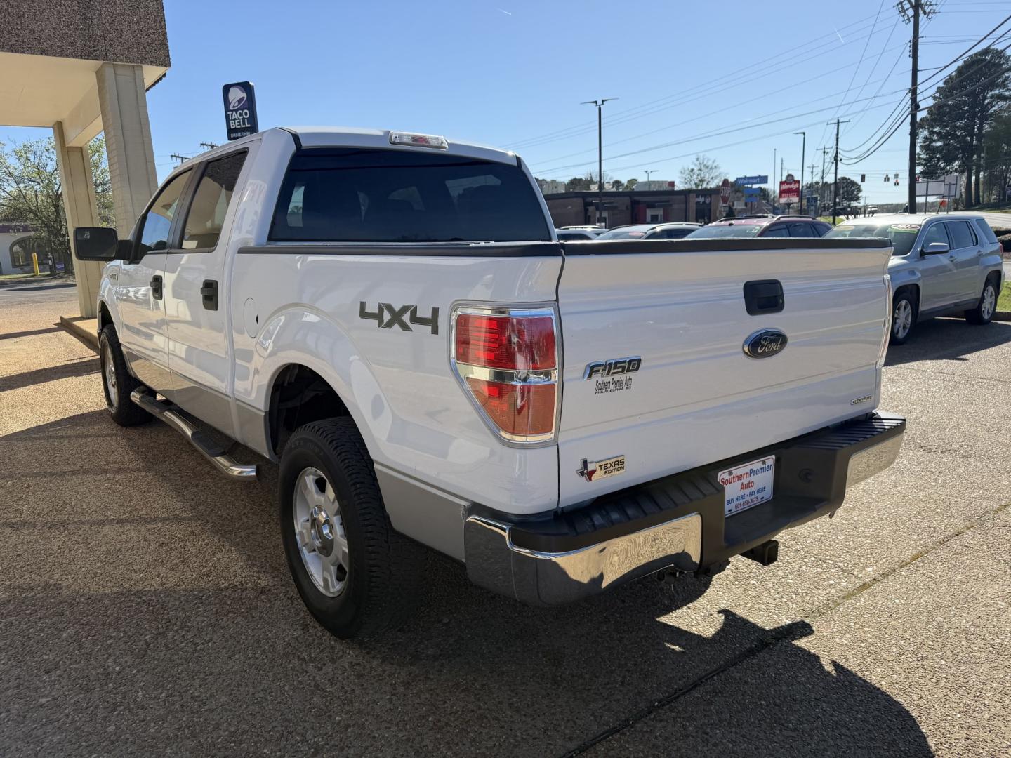 2013 WHITE FORD F-150 XLT (1FTFW1EF0DF) , located at 922 W. Beacon St., Philadelphia, MS, 39350, (601) 650-3675, 32.770447, -89.127151 - Photo#3
