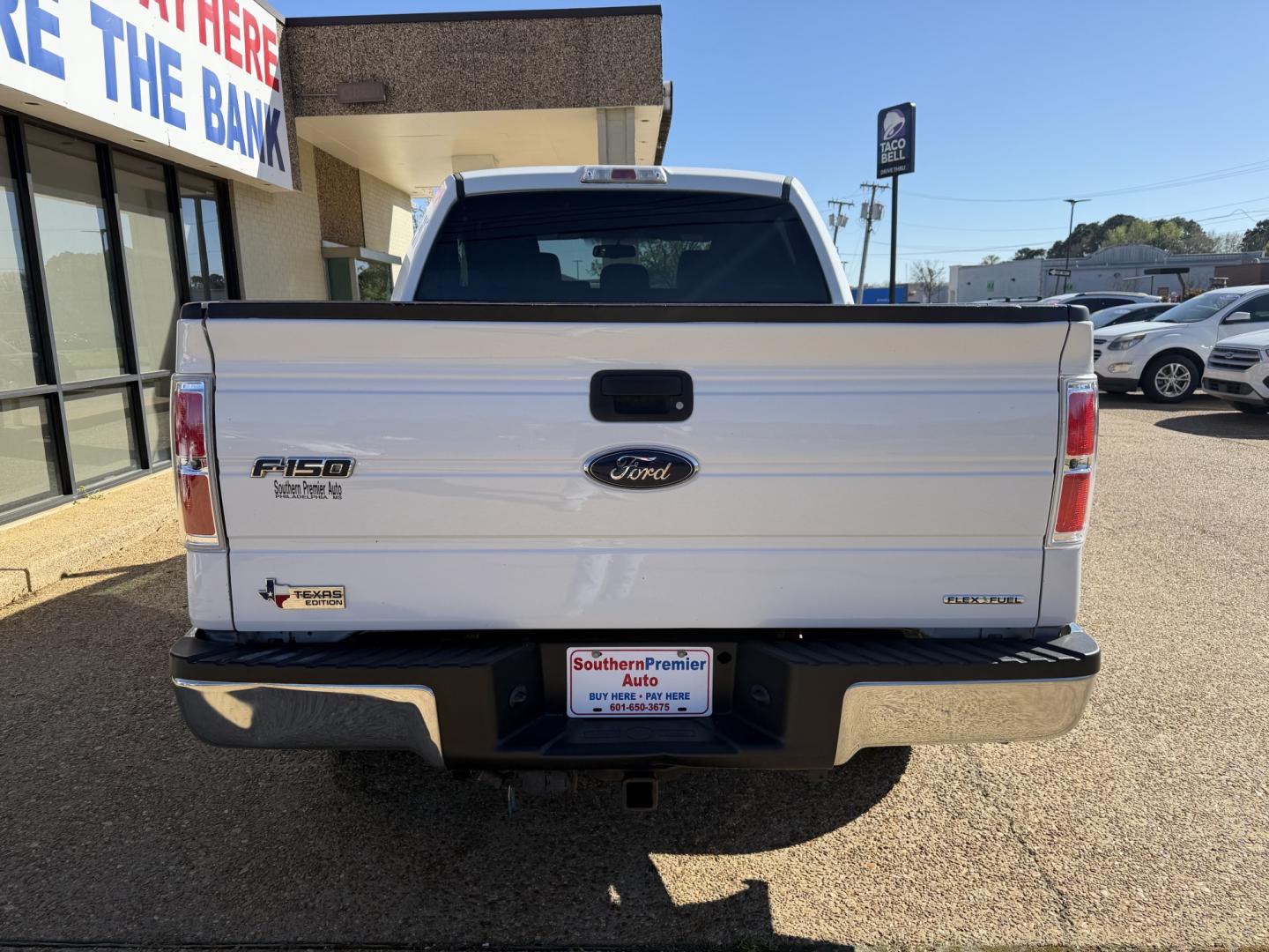 2013 WHITE FORD F-150 XLT (1FTFW1EF0DF) , located at 922 W. Beacon St., Philadelphia, MS, 39350, (601) 650-3675, 32.770447, -89.127151 - Photo#4