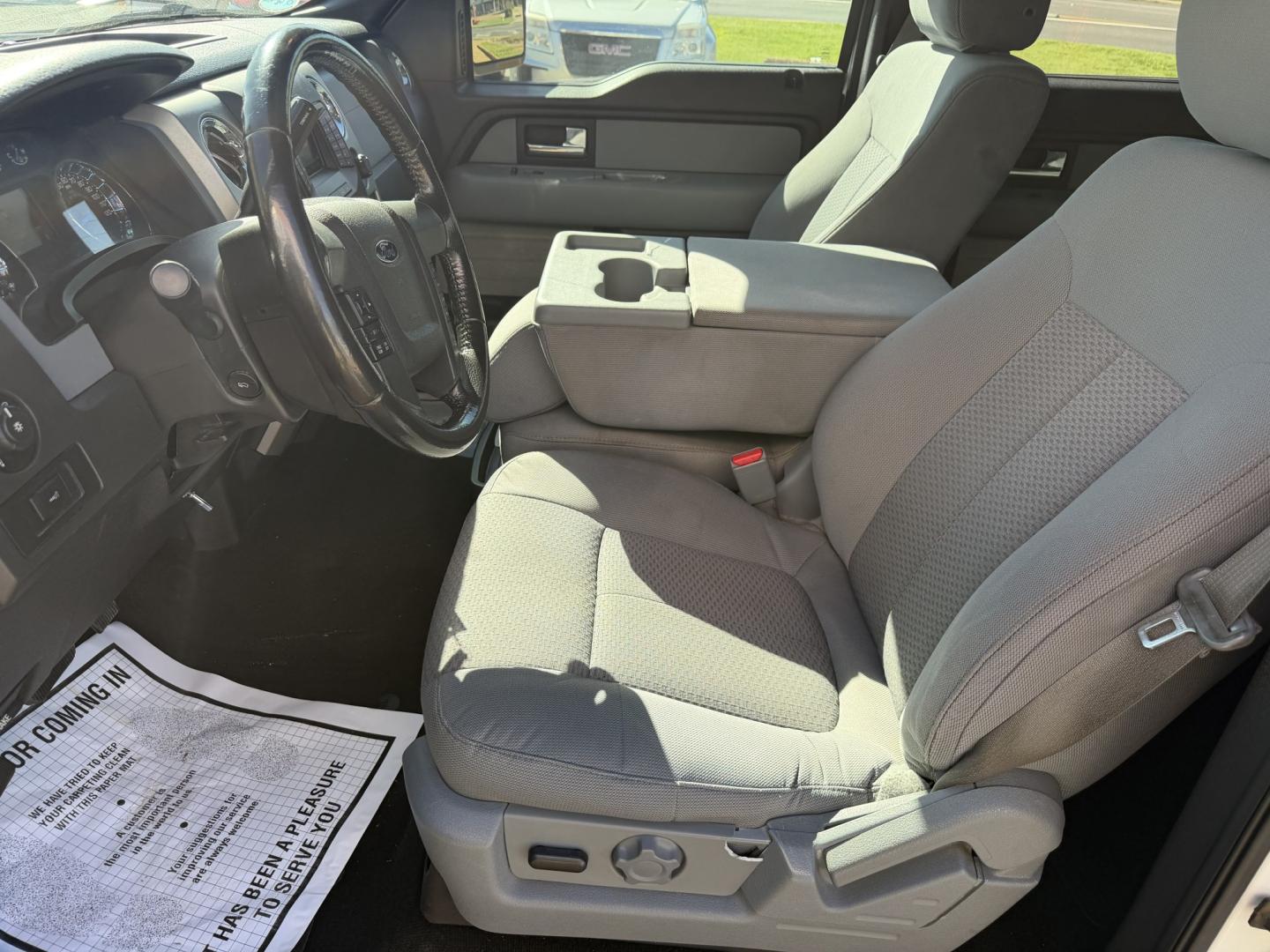 2013 WHITE FORD F-150 XLT (1FTFW1EF0DF) , located at 922 W. Beacon St., Philadelphia, MS, 39350, (601) 650-3675, 32.770447, -89.127151 - Photo#9