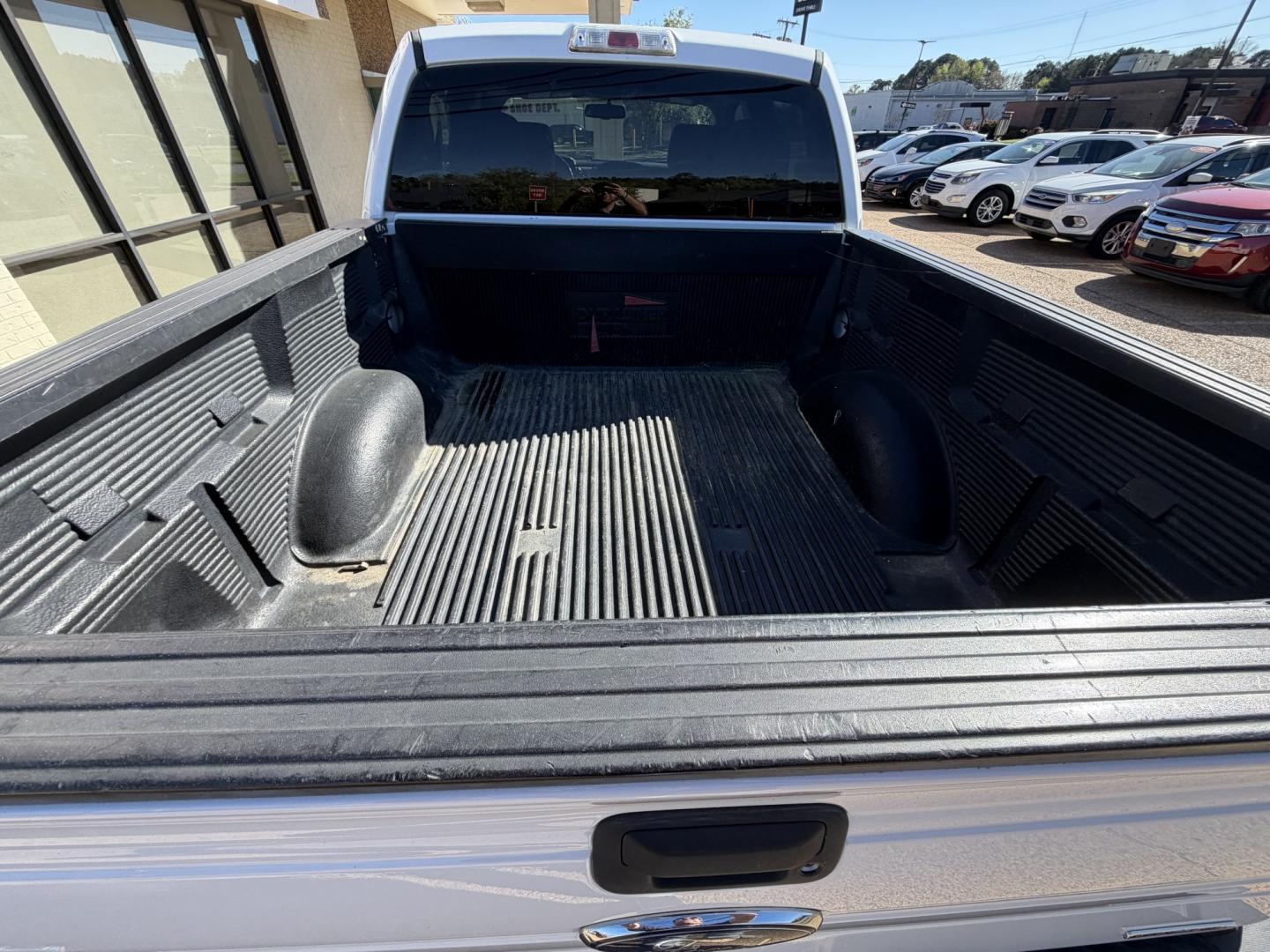 2013 WHITE FORD F-150 XLT (1FTFW1EF0DF) , located at 922 W. Beacon St., Philadelphia, MS, 39350, (601) 650-3675, 32.770447, -89.127151 - Photo#18