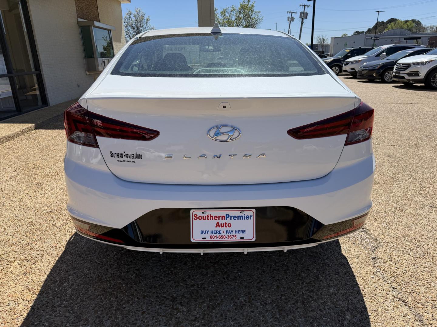 2020 WHITE HYUNDAI ELANTRA SEL (5NPD84LF8LH) , located at 922 W. Beacon St., Philadelphia, MS, 39350, (601) 650-3675, 32.770447, -89.127151 - Photo#4