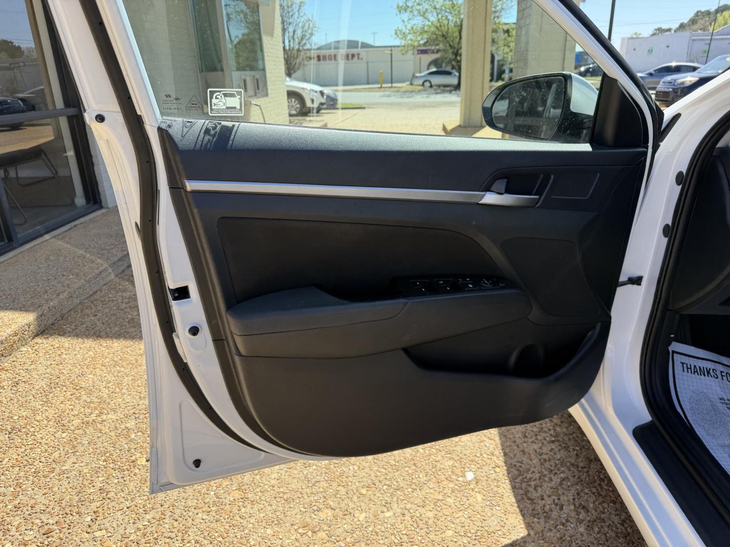 2020 WHITE HYUNDAI ELANTRA SEL (5NPD84LF8LH) , located at 922 W. Beacon St., Philadelphia, MS, 39350, (601) 650-3675, 32.770447, -89.127151 - Photo#8