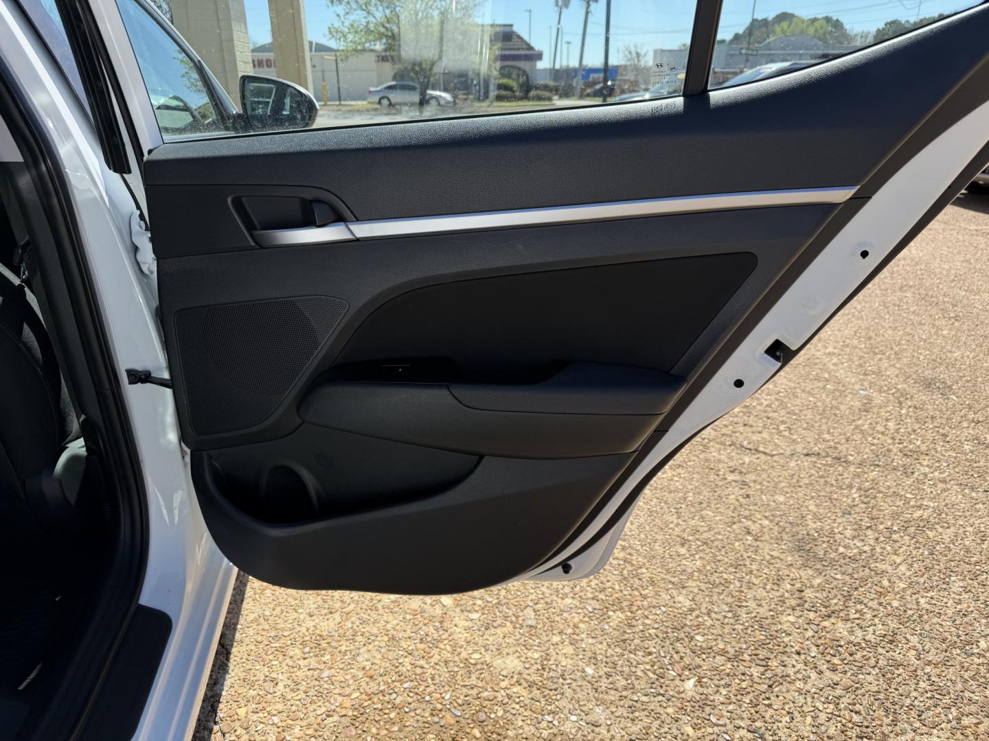 2020 WHITE HYUNDAI ELANTRA SEL (5NPD84LF8LH) , located at 922 W. Beacon St., Philadelphia, MS, 39350, (601) 650-3675, 32.770447, -89.127151 - Photo#15