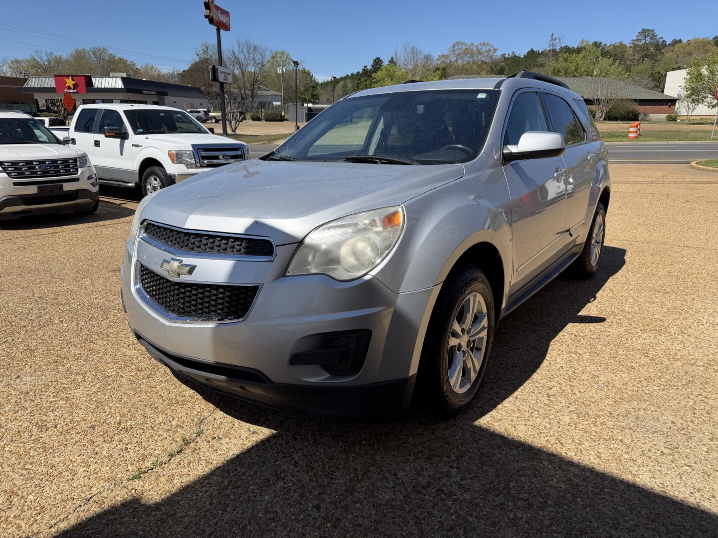 2015 SILVER CHEVROLET EQUINOX 1LT (2GNALBEK7F6) , located at 922 W. Beacon St., Philadelphia, MS, 39350, (601) 650-3675, 32.770447, -89.127151 - Photo#2