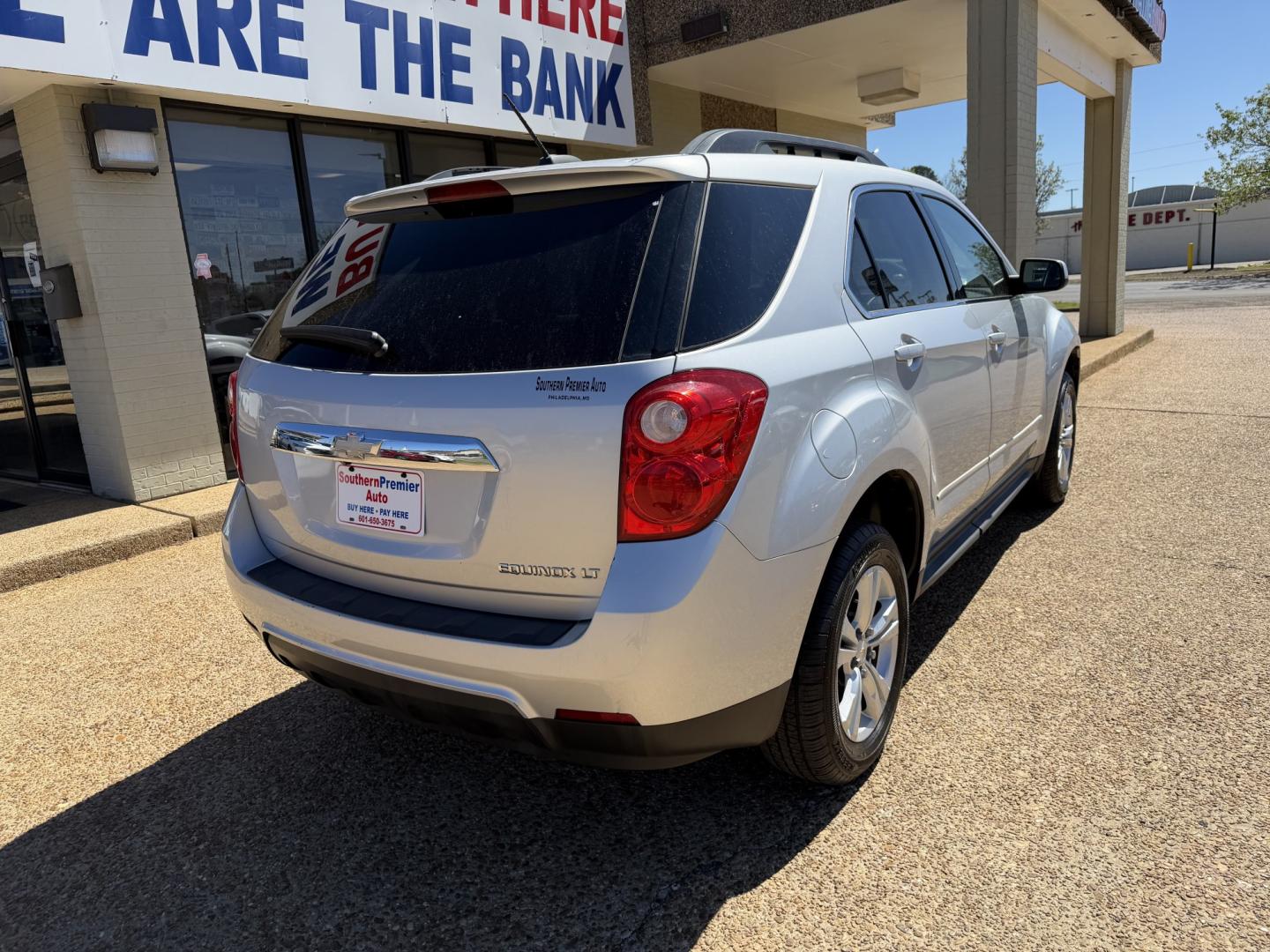 2015 SILVER CHEVROLET EQUINOX 1LT (2GNALBEK7F6) , located at 922 W. Beacon St., Philadelphia, MS, 39350, (601) 650-3675, 32.770447, -89.127151 - Photo#5