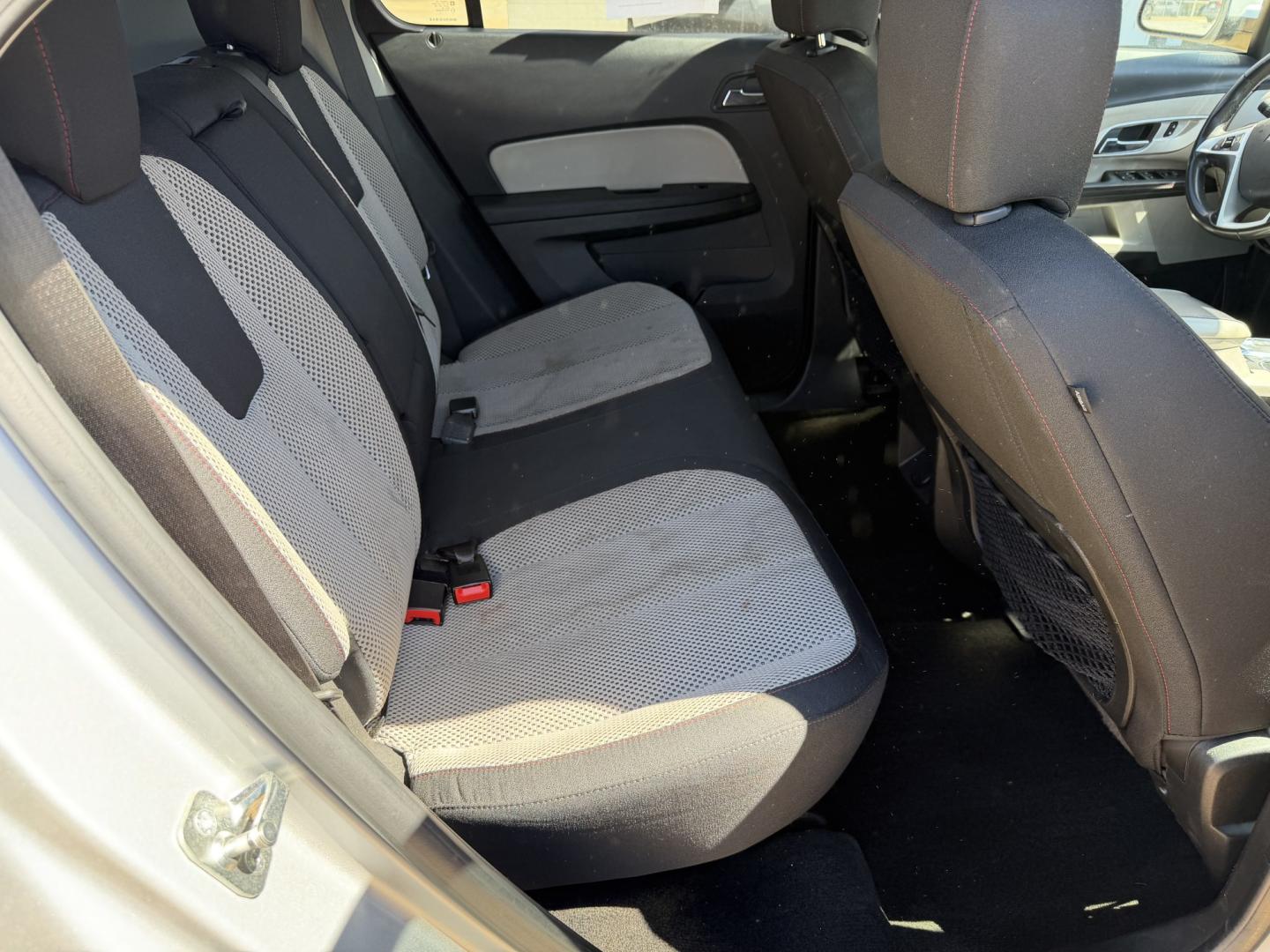 2015 SILVER CHEVROLET EQUINOX 1LT (2GNALBEK7F6) , located at 922 W. Beacon St., Philadelphia, MS, 39350, (601) 650-3675, 32.770447, -89.127151 - Photo#14