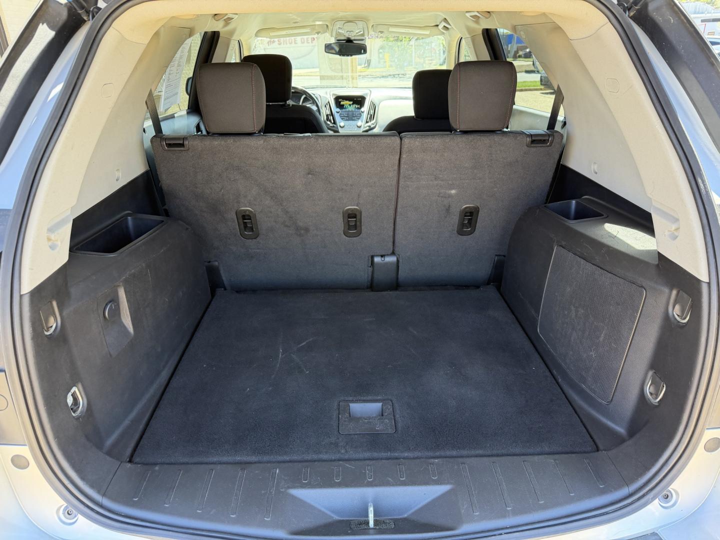 2015 SILVER CHEVROLET EQUINOX 1LT (2GNALBEK7F6) , located at 922 W. Beacon St., Philadelphia, MS, 39350, (601) 650-3675, 32.770447, -89.127151 - Photo#19