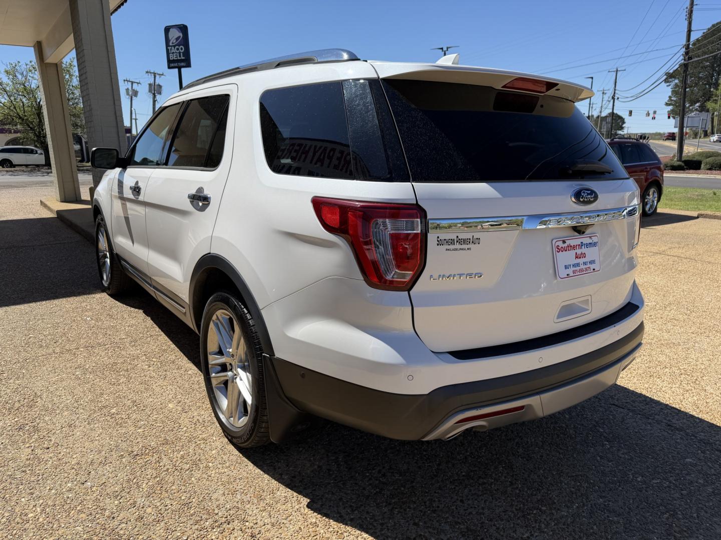 2016 WHITE FORD EXPLORER LIMITED (1FM5K7F87GG) , located at 922 W. Beacon St., Philadelphia, MS, 39350, (601) 650-3675, 32.770447, -89.127151 - Photo#3