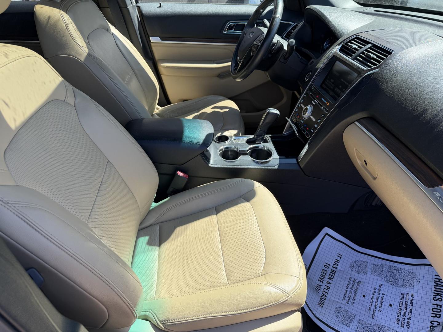 2016 WHITE FORD EXPLORER LIMITED (1FM5K7F87GG) , located at 922 W. Beacon St., Philadelphia, MS, 39350, (601) 650-3675, 32.770447, -89.127151 - Photo#10