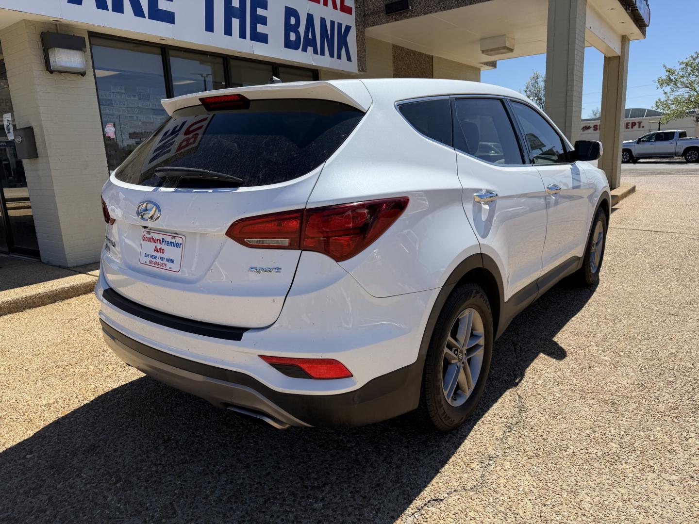 2018 WHITE HYUNDAI SANTA FE SPORT (5XYZT3LB1JG) , located at 922 W. Beacon St., Philadelphia, MS, 39350, (601) 650-3675, 32.770447, -89.127151 - Photo#5
