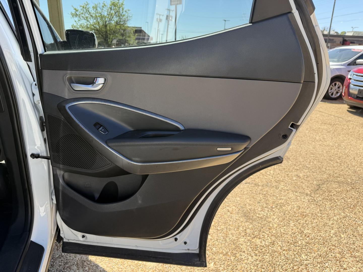 2018 WHITE HYUNDAI SANTA FE SPORT (5XYZT3LB1JG) , located at 922 W. Beacon St., Philadelphia, MS, 39350, (601) 650-3675, 32.770447, -89.127151 - Photo#15