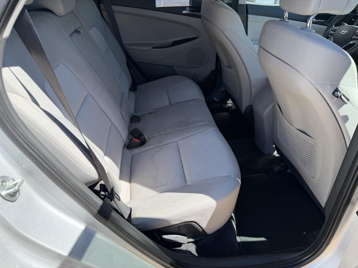 2017 SILVER HYUNDAI TUCSON SE (KM8J23A41HU) , located at 922 W. Beacon St., Philadelphia, MS, 39350, (601) 650-3675, 32.770447, -89.127151- Photo#14