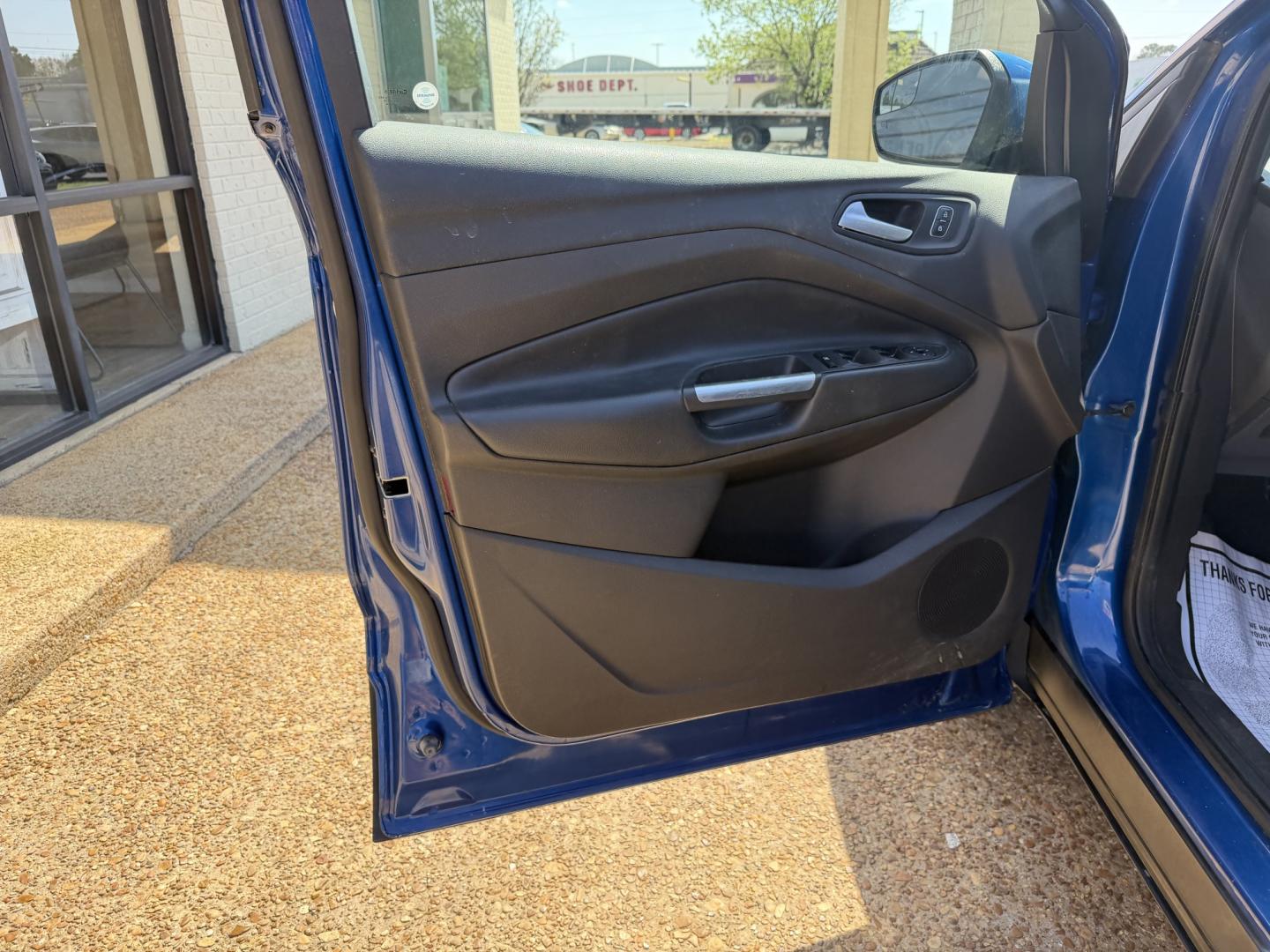 2018 BLUE FORD ESCAPE SEL (1FMCU0HD8JU) , located at 922 W. Beacon St., Philadelphia, MS, 39350, (601) 650-3675, 32.770447, -89.127151 - Photo#7