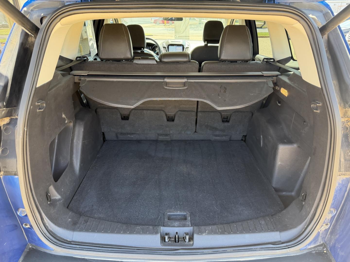 2018 BLUE FORD ESCAPE SEL (1FMCU0HD8JU) , located at 922 W. Beacon St., Philadelphia, MS, 39350, (601) 650-3675, 32.770447, -89.127151 - Photo#18