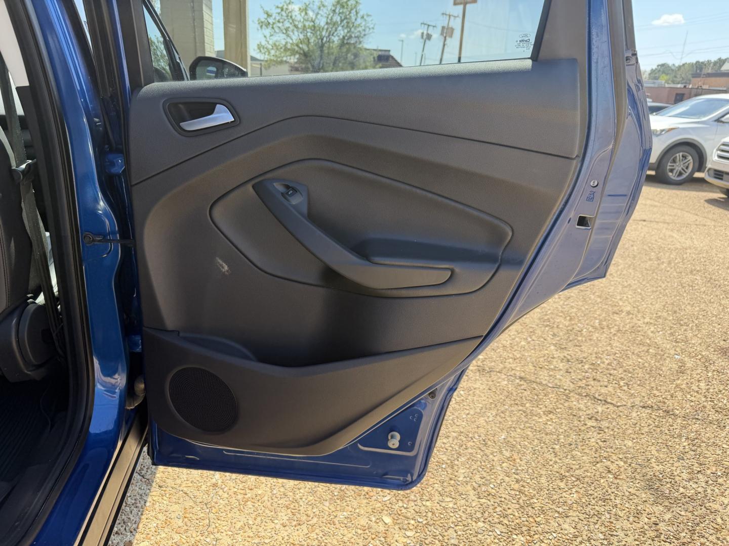 2018 BLUE FORD ESCAPE SEL (1FMCU0HD8JU) , located at 922 W. Beacon St., Philadelphia, MS, 39350, (601) 650-3675, 32.770447, -89.127151 - Photo#14