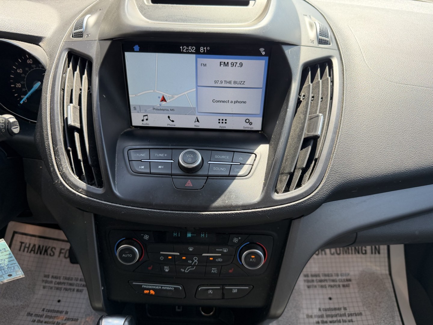 2018 BLUE FORD ESCAPE SEL (1FMCU0HD8JU) , located at 922 W. Beacon St., Philadelphia, MS, 39350, (601) 650-3675, 32.770447, -89.127151 - Photo#16