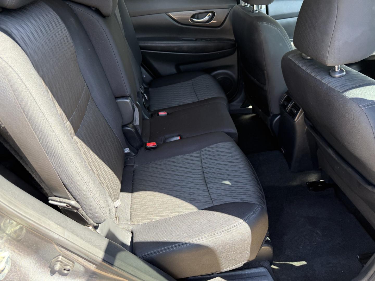 2019 GRAY NISSAN ROGUE S (5N1AT2MTXKC) , located at 922 W. Beacon St., Philadelphia, MS, 39350, (601) 650-3675, 32.770447, -89.127151 - Photo#14