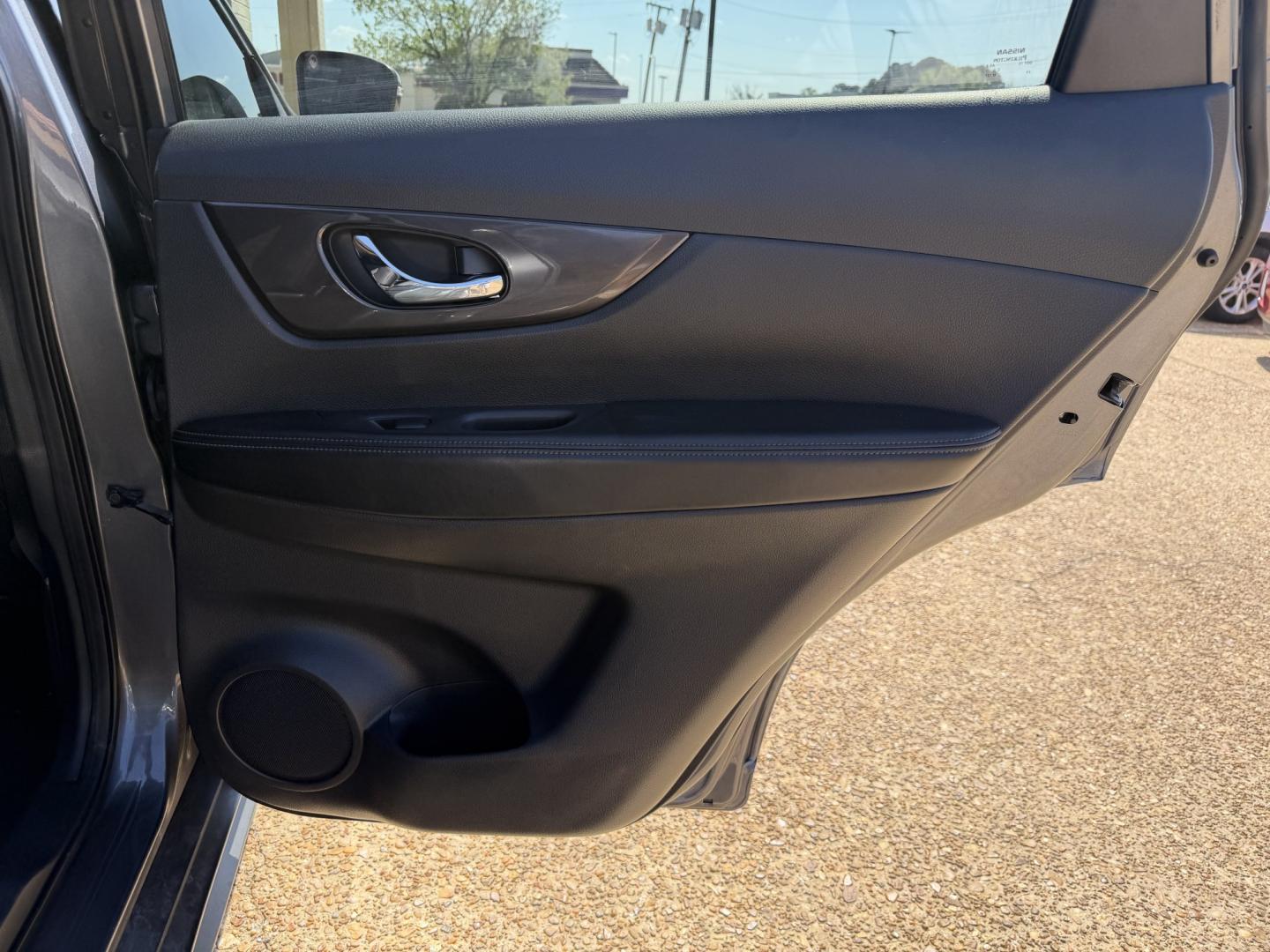 2019 GRAY NISSAN ROGUE S (5N1AT2MTXKC) , located at 922 W. Beacon St., Philadelphia, MS, 39350, (601) 650-3675, 32.770447, -89.127151 - Photo#15