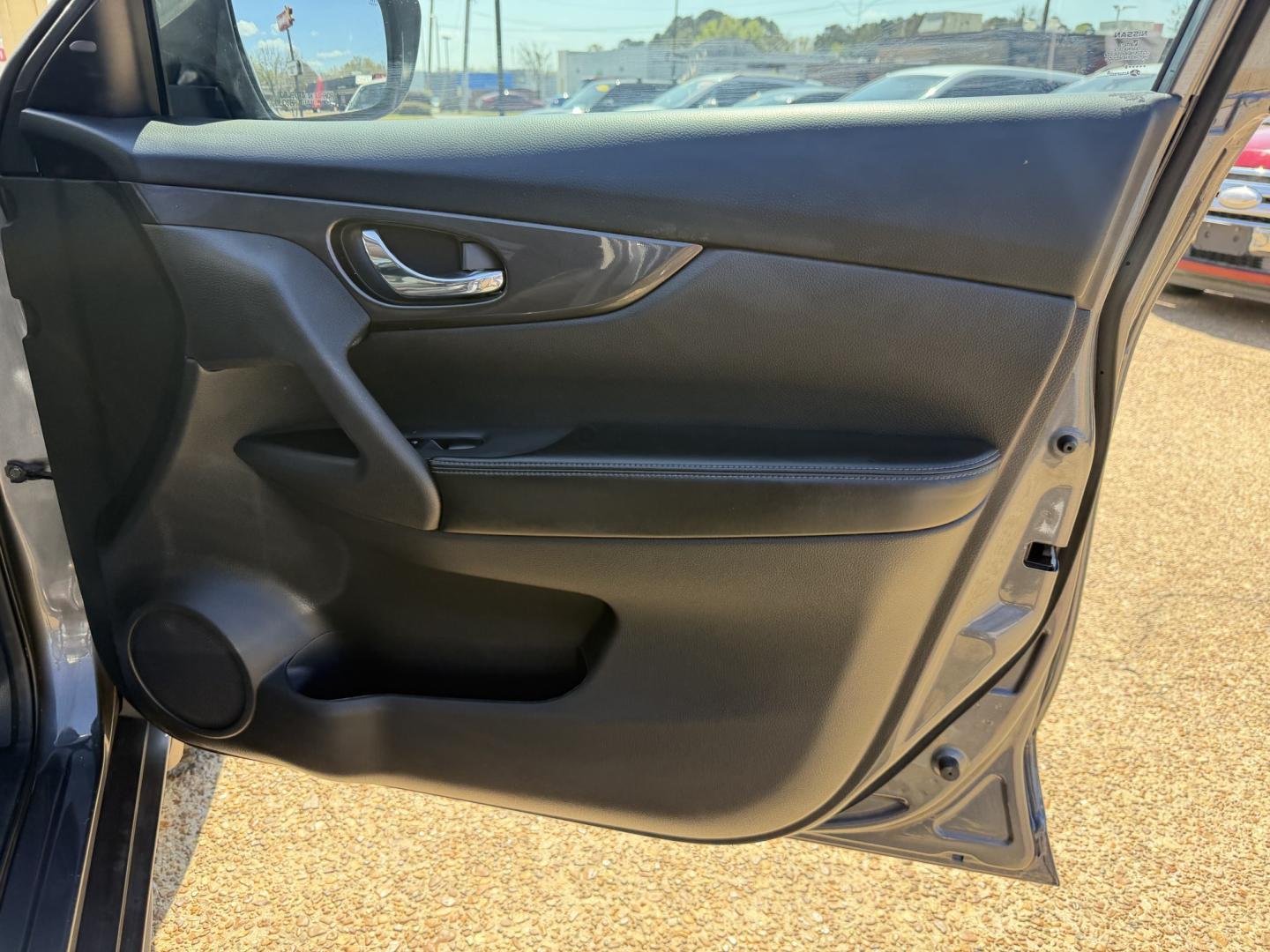 2019 GRAY NISSAN ROGUE S (5N1AT2MTXKC) , located at 922 W. Beacon St., Philadelphia, MS, 39350, (601) 650-3675, 32.770447, -89.127151 - Photo#11