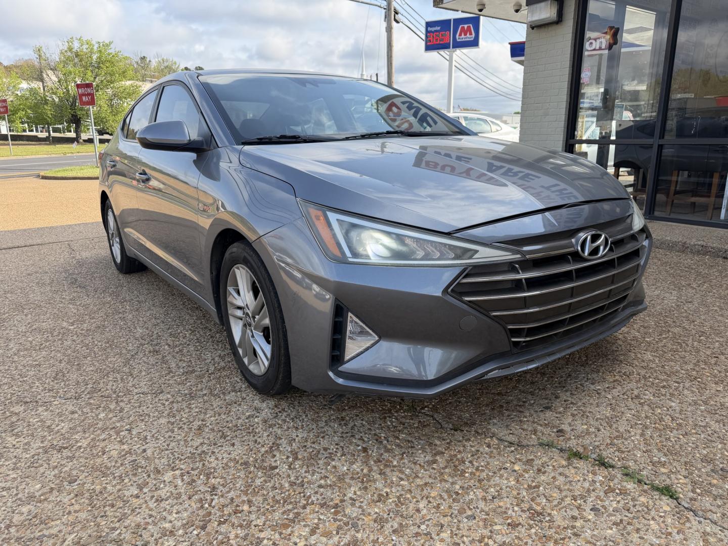 2019 GRAY HYUNDAI ELANTRA SEL (KMHD84LF4KU) , located at 922 W. Beacon St., Philadelphia, MS, 39350, (601) 650-3675, 32.770447, -89.127151- Photo#0
