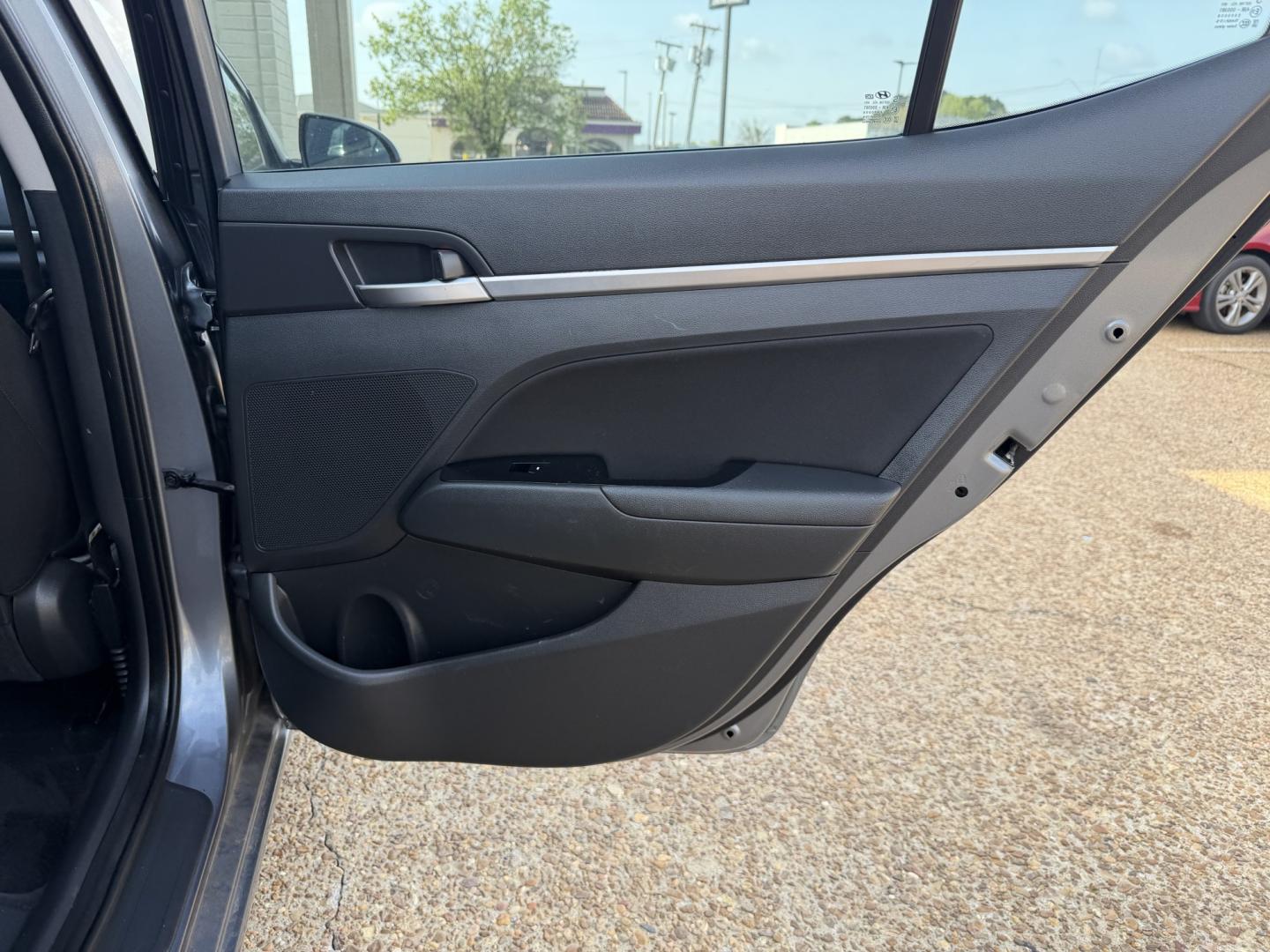 2019 GRAY HYUNDAI ELANTRA SEL (KMHD84LF4KU) , located at 922 W. Beacon St., Philadelphia, MS, 39350, (601) 650-3675, 32.770447, -89.127151- Photo#15