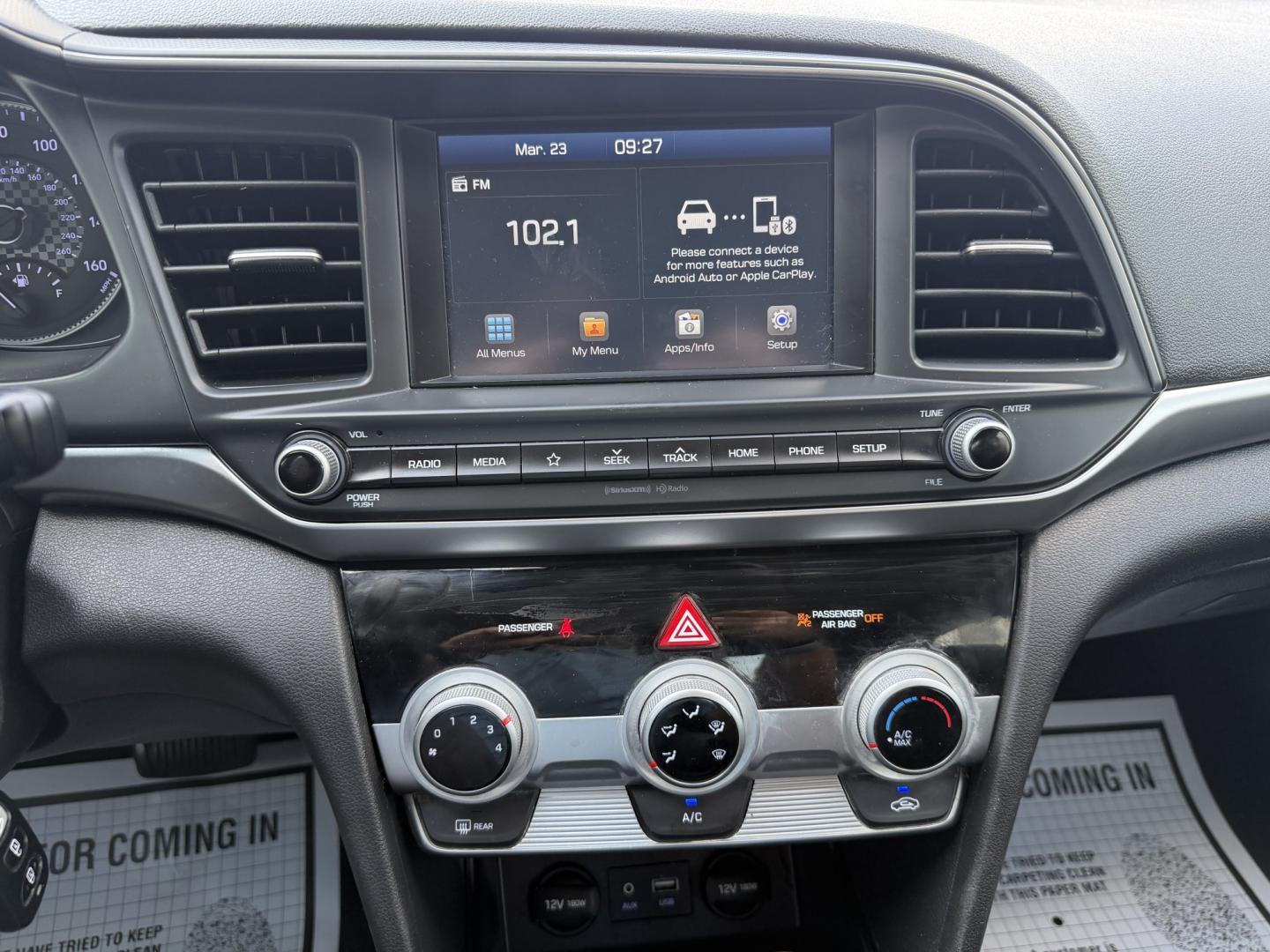 2019 GRAY HYUNDAI ELANTRA SEL (KMHD84LF4KU) , located at 922 W. Beacon St., Philadelphia, MS, 39350, (601) 650-3675, 32.770447, -89.127151- Photo#17