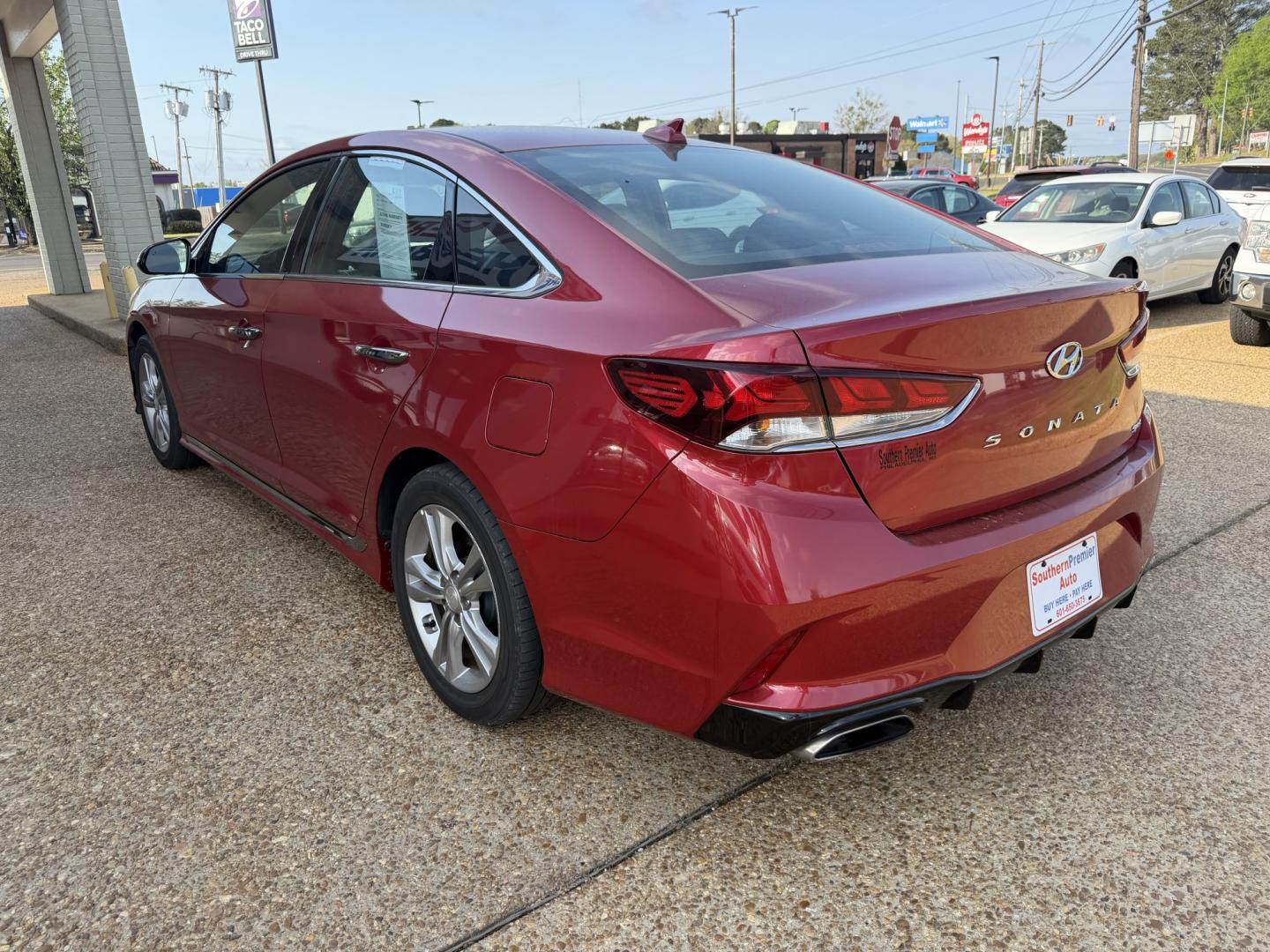 2018 RED HYUNDAI SONATA SPORT (5NPE34AF0JH) , located at 922 W. Beacon St., Philadelphia, MS, 39350, (601) 650-3675, 32.770447, -89.127151 - Photo#3