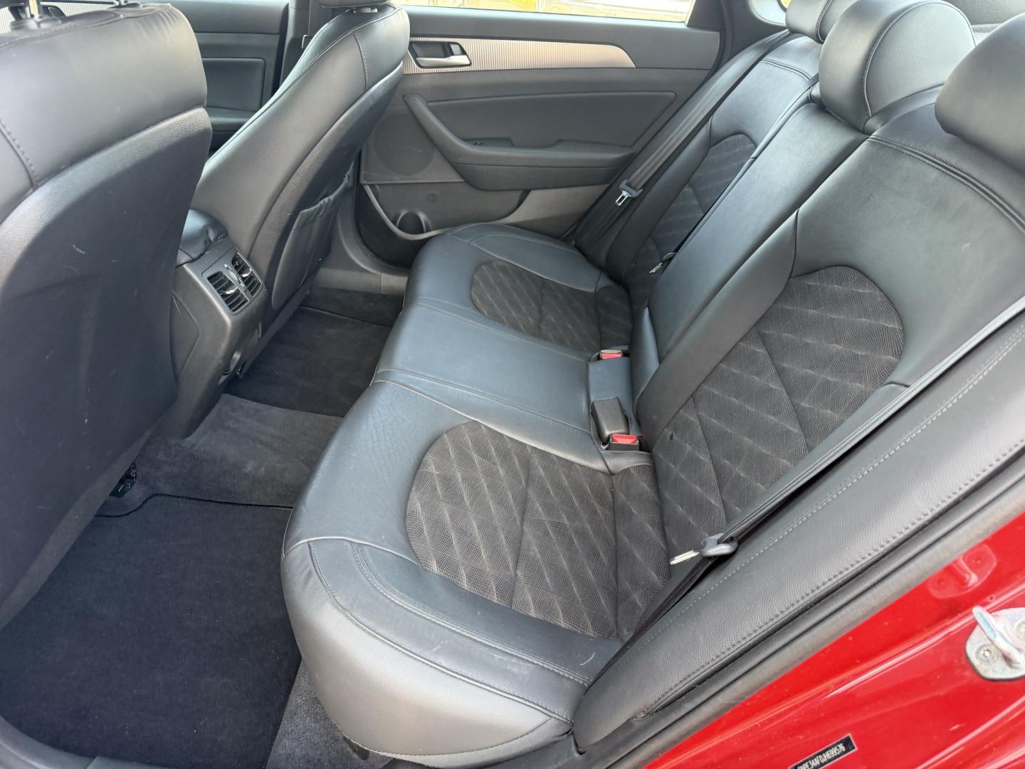 2018 RED HYUNDAI SONATA SPORT (5NPE34AF0JH) , located at 922 W. Beacon St., Philadelphia, MS, 39350, (601) 650-3675, 32.770447, -89.127151 - Photo#13