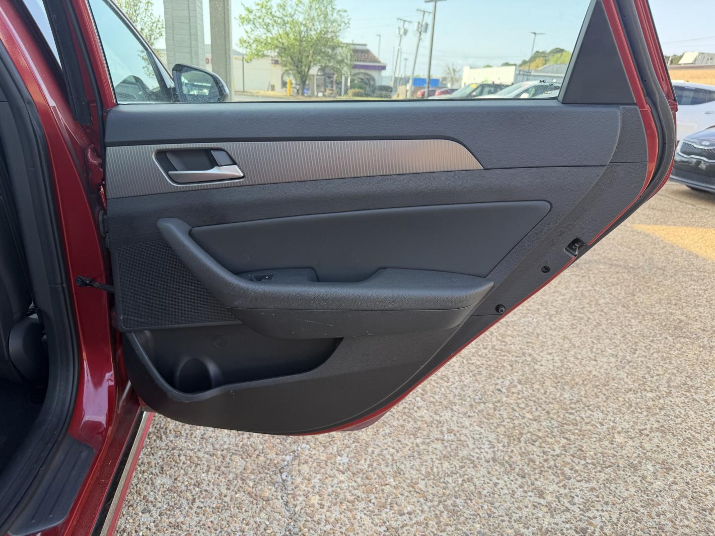 2018 RED HYUNDAI SONATA SPORT (5NPE34AF0JH) , located at 922 W. Beacon St., Philadelphia, MS, 39350, (601) 650-3675, 32.770447, -89.127151 - Photo#15