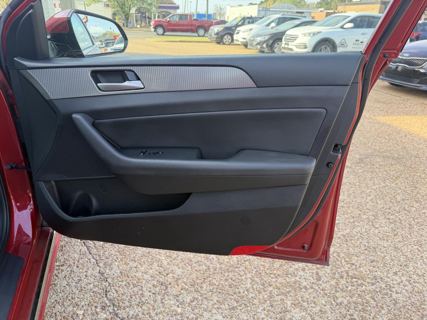 2018 RED HYUNDAI SONATA SPORT (5NPE34AF0JH) , located at 922 W. Beacon St., Philadelphia, MS, 39350, (601) 650-3675, 32.770447, -89.127151 - Photo#11