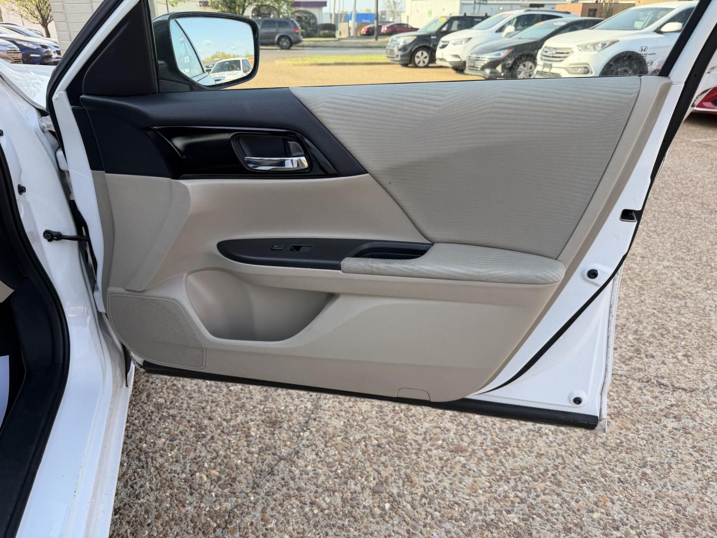 2017 WHITE HONDA ACCORD LX (1HGCR2F37HA) , located at 922 W. Beacon St., Philadelphia, MS, 39350, (601) 650-3675, 32.770447, -89.127151 - Photo#11