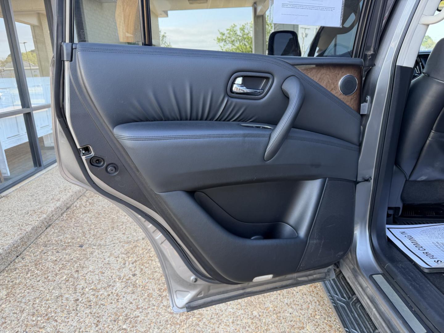 2012 GRAY INFINITI QX56 BASE (JN8AZ2NE3C9) , located at 922 W. Beacon St., Philadelphia, MS, 39350, (601) 650-3675, 32.770447, -89.127151 - Photo#12