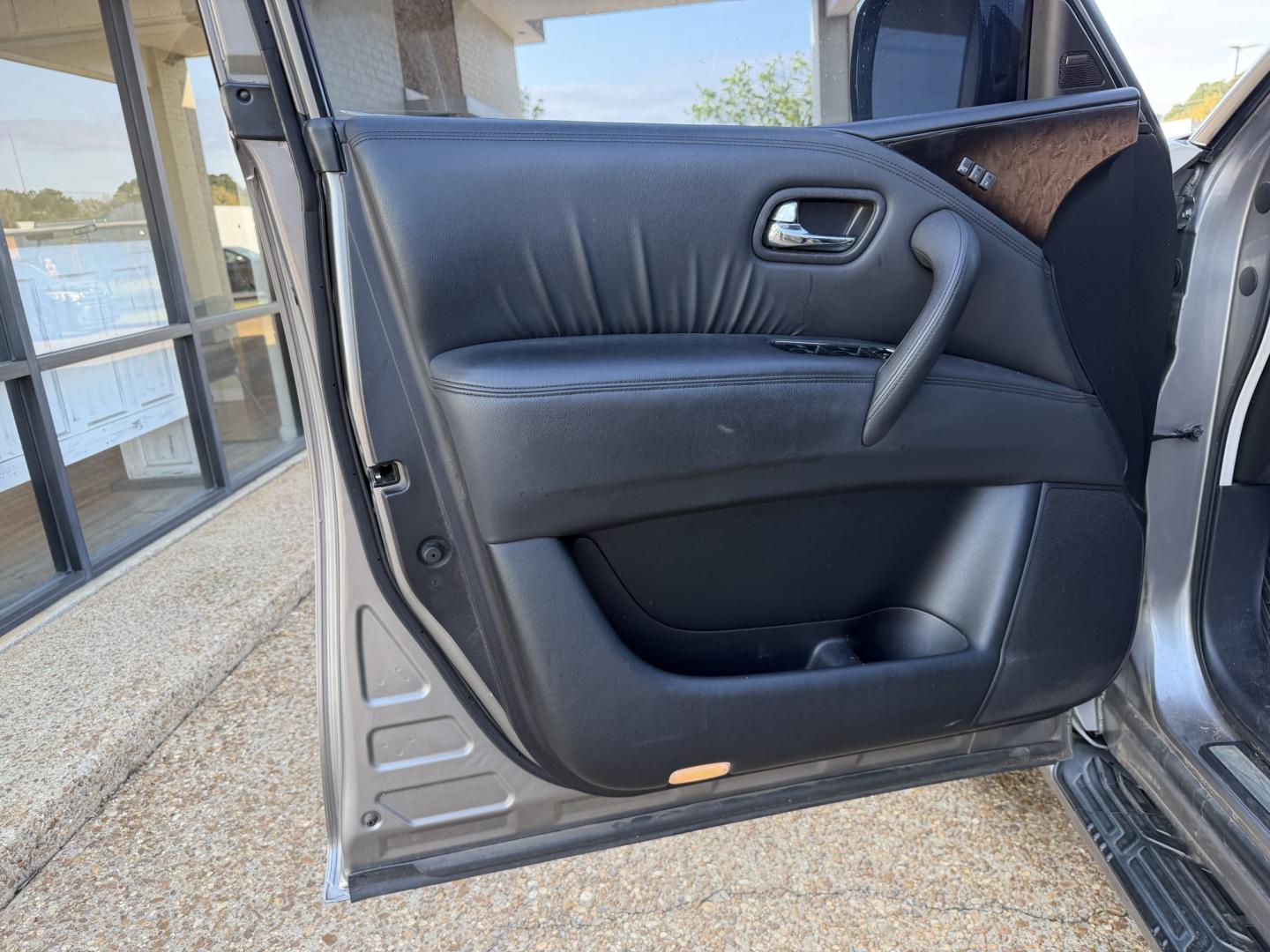 2012 GRAY INFINITI QX56 BASE (JN8AZ2NE3C9) , located at 922 W. Beacon St., Philadelphia, MS, 39350, (601) 650-3675, 32.770447, -89.127151 - Photo#8