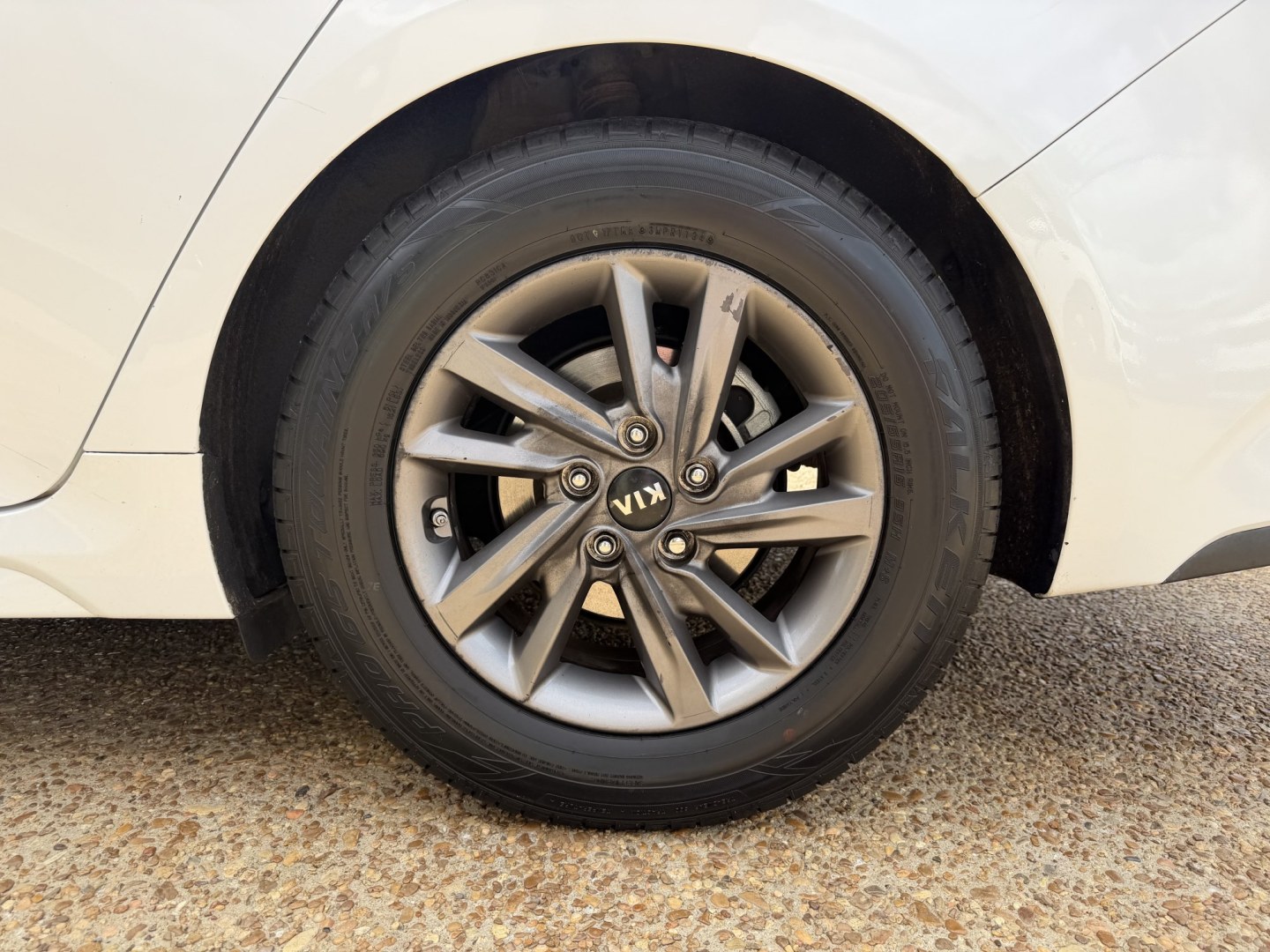 2020 WHITE KIA OPTIMA LX (5XXGT4L33LG) , located at 922 W. Beacon St., Philadelphia, MS, 39350, (601) 650-3675, 32.770447, -89.127151 - Photo#7