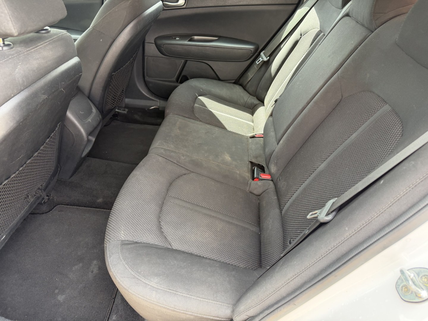 2020 WHITE KIA OPTIMA LX (5XXGT4L33LG) , located at 922 W. Beacon St., Philadelphia, MS, 39350, (601) 650-3675, 32.770447, -89.127151 - Photo#13