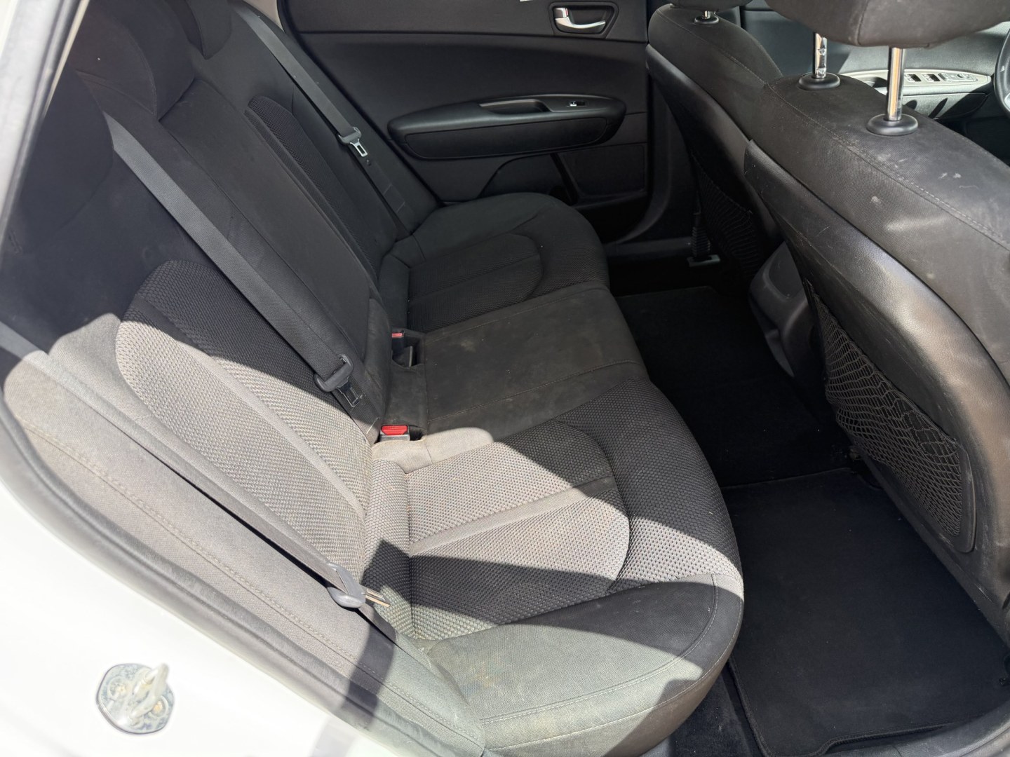 2020 WHITE KIA OPTIMA LX (5XXGT4L33LG) , located at 922 W. Beacon St., Philadelphia, MS, 39350, (601) 650-3675, 32.770447, -89.127151 - Photo#14