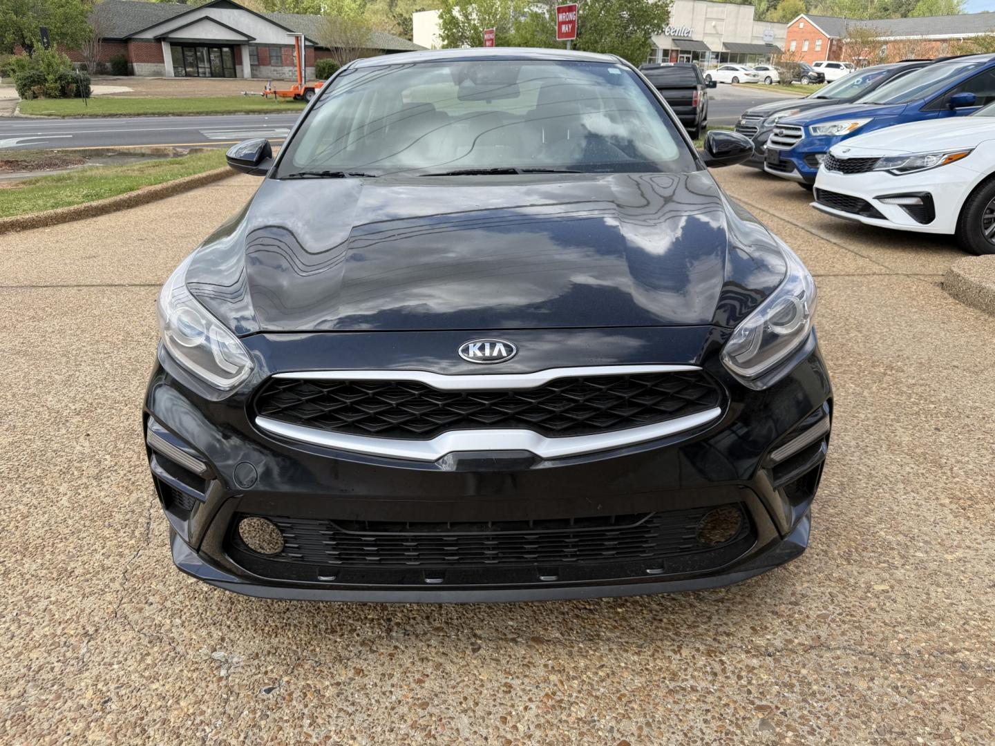 2020 BLACK KIA FORTE LXS (3KPF24AD2LE) , located at 922 W. Beacon St., Philadelphia, MS, 39350, (601) 650-3675, 32.770447, -89.127151 - Photo#1
