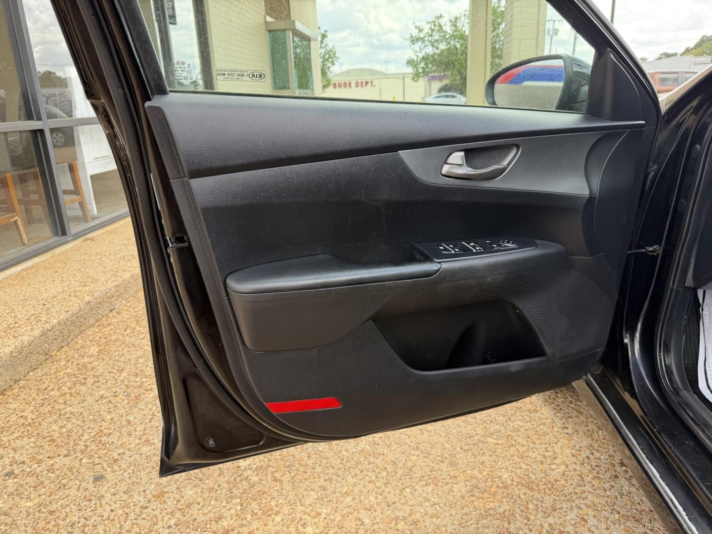 2020 BLACK KIA FORTE LXS (3KPF24AD2LE) , located at 922 W. Beacon St., Philadelphia, MS, 39350, (601) 650-3675, 32.770447, -89.127151 - Photo#8