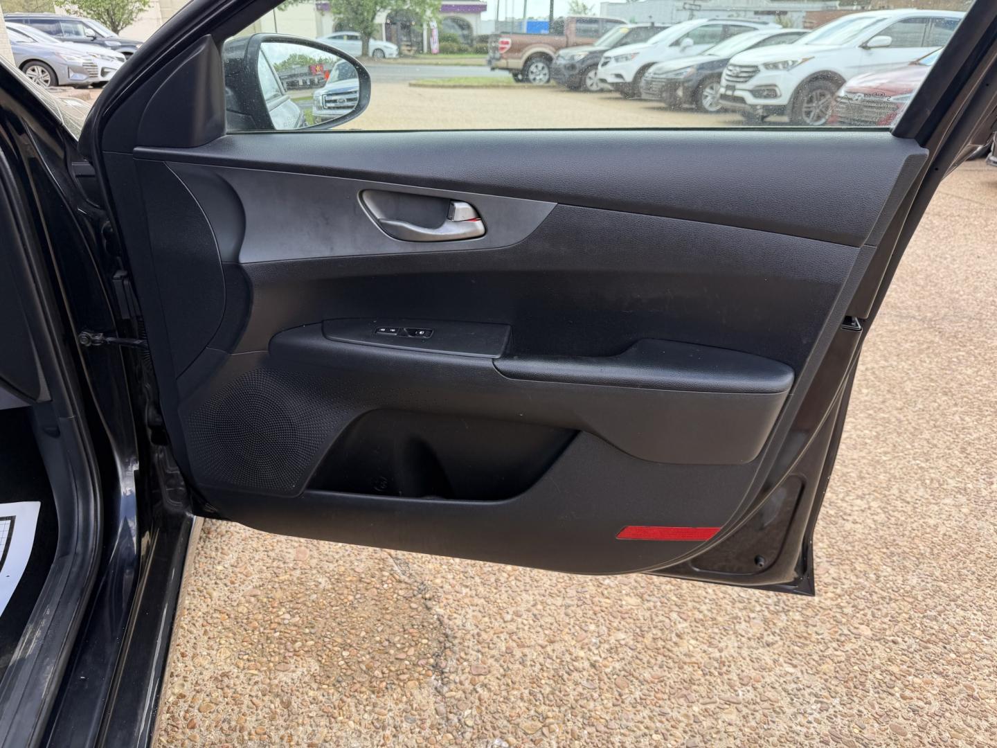 2020 BLACK KIA FORTE LXS (3KPF24AD2LE) , located at 922 W. Beacon St., Philadelphia, MS, 39350, (601) 650-3675, 32.770447, -89.127151 - Photo#11