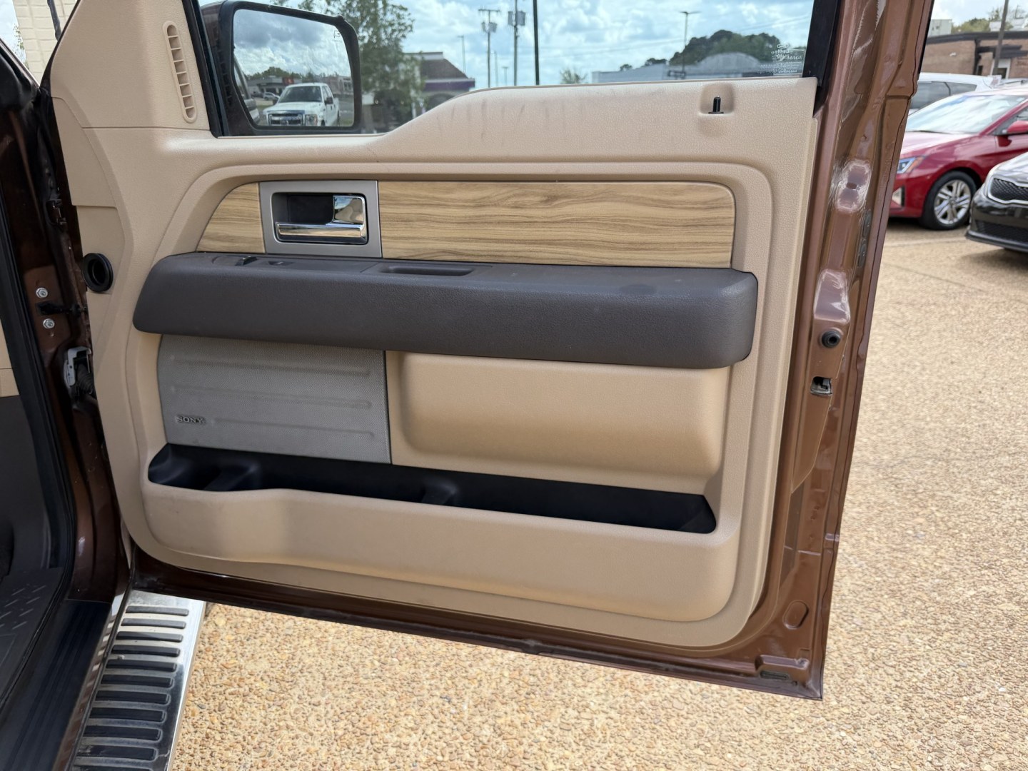 2011 BROWN FORD F-150 LARIAT (1FTFW1CF7BF) , located at 922 W. Beacon St., Philadelphia, MS, 39350, (601) 650-3675, 32.770447, -89.127151 - Photo#11