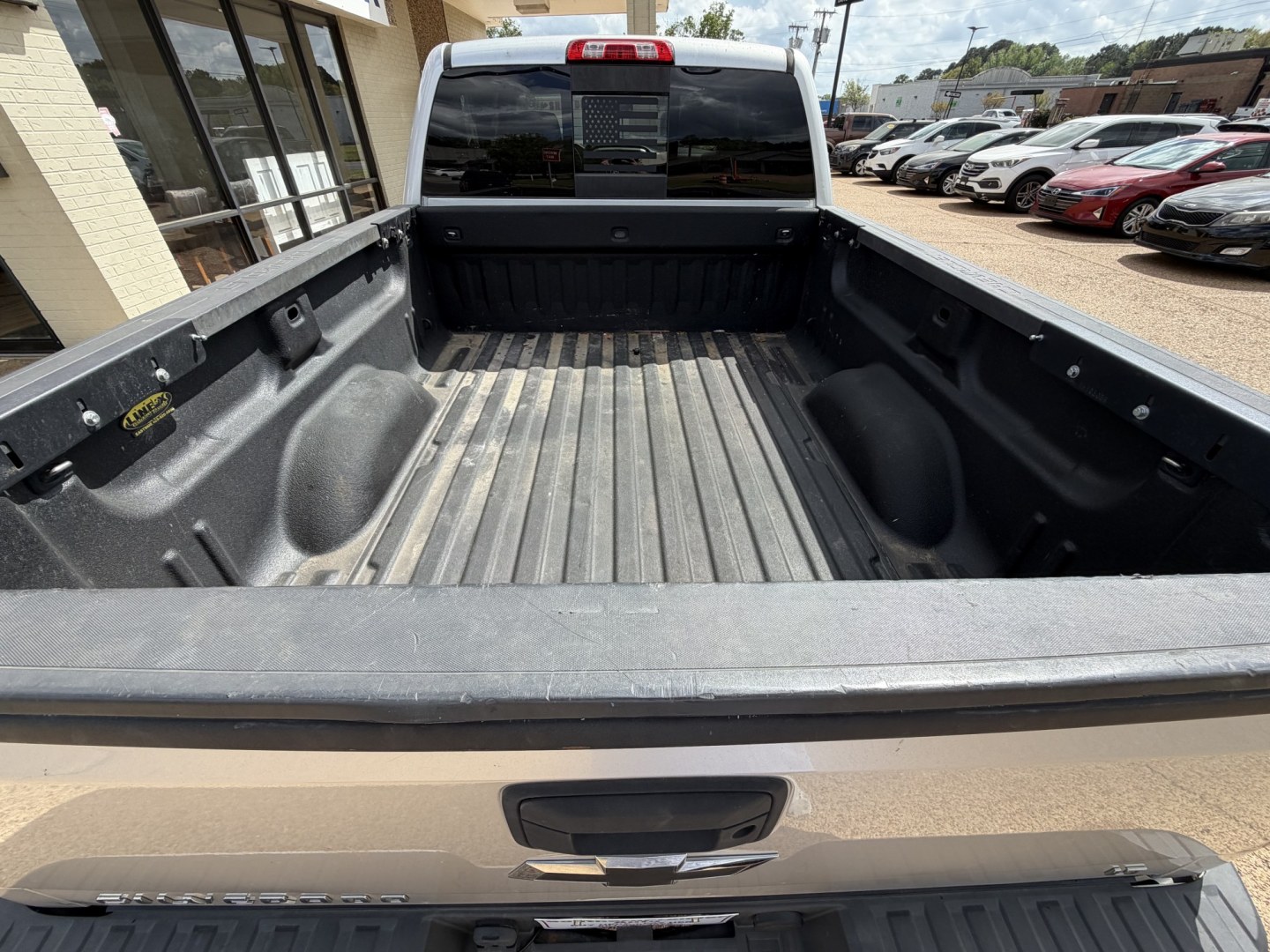 2015 SILVER CHEVROLET SILVERADO LT (1GCUKREC5FF) , located at 922 W. Beacon St., Philadelphia, MS, 39350, (601) 650-3675, 32.770447, -89.127151 - Photo#19
