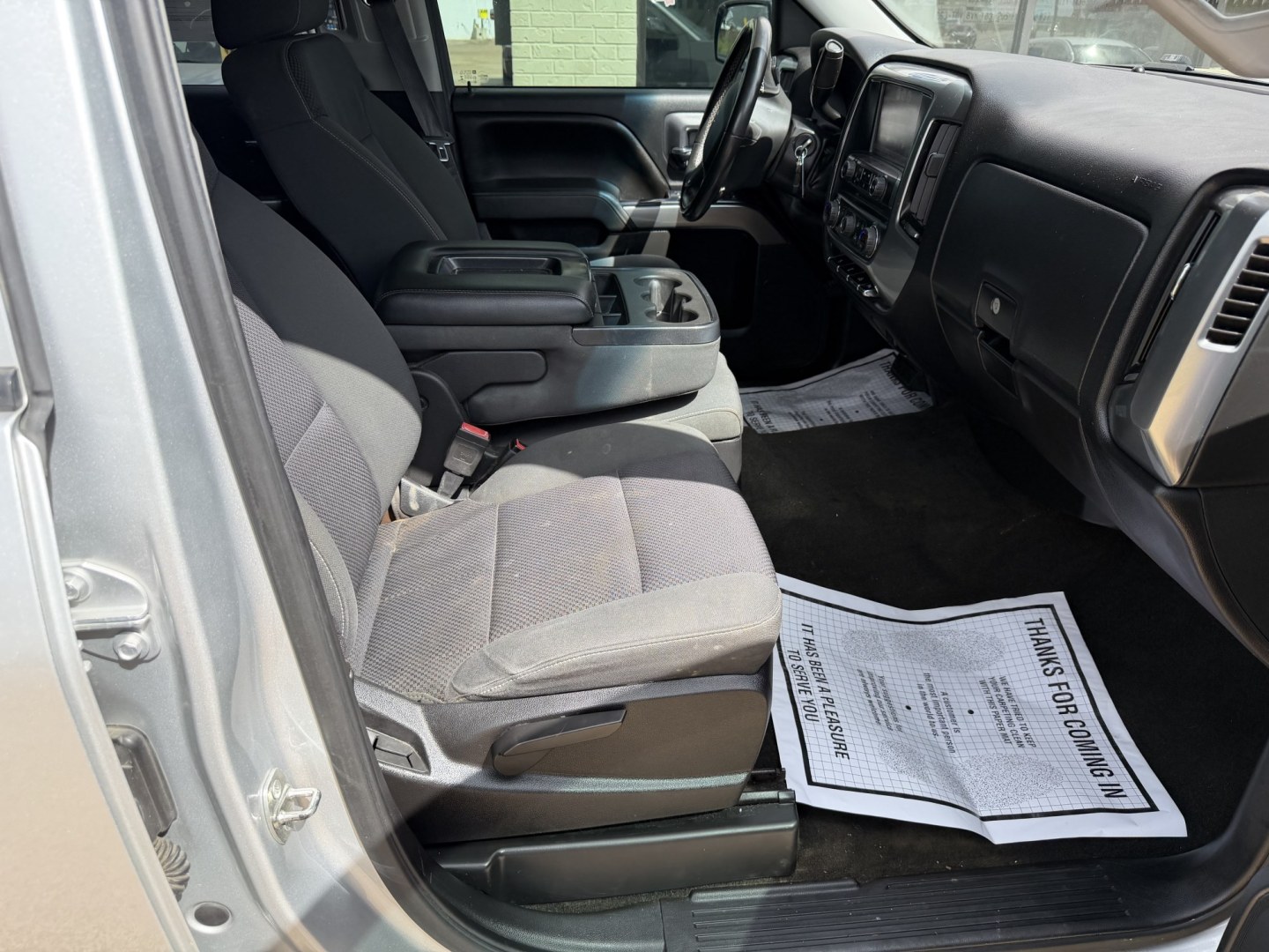 2015 SILVER CHEVROLET SILVERADO LT (1GCUKREC5FF) , located at 922 W. Beacon St., Philadelphia, MS, 39350, (601) 650-3675, 32.770447, -89.127151 - Photo#10
